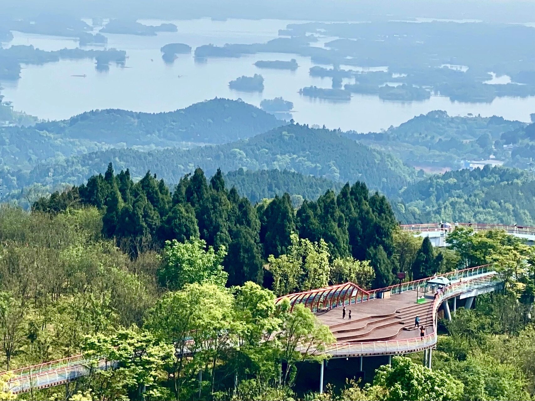 城市之眼——龙泉山丹景台 昨日,冒着31度的酷暑前往被成都人称作"