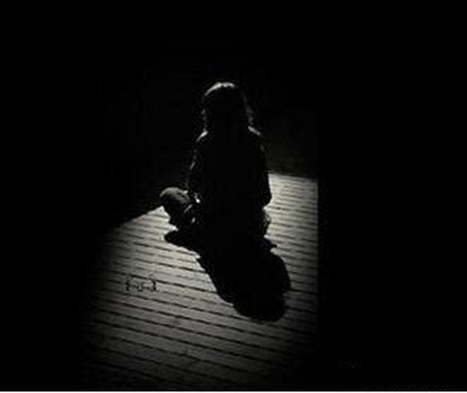 我干什么都觉得没意思. 我是个没有价值的人.