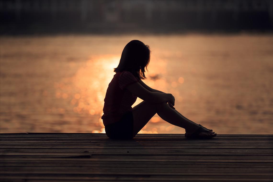 什么样的女人最孤独? 就是那种心里的苦,只能在评论区里说的女人