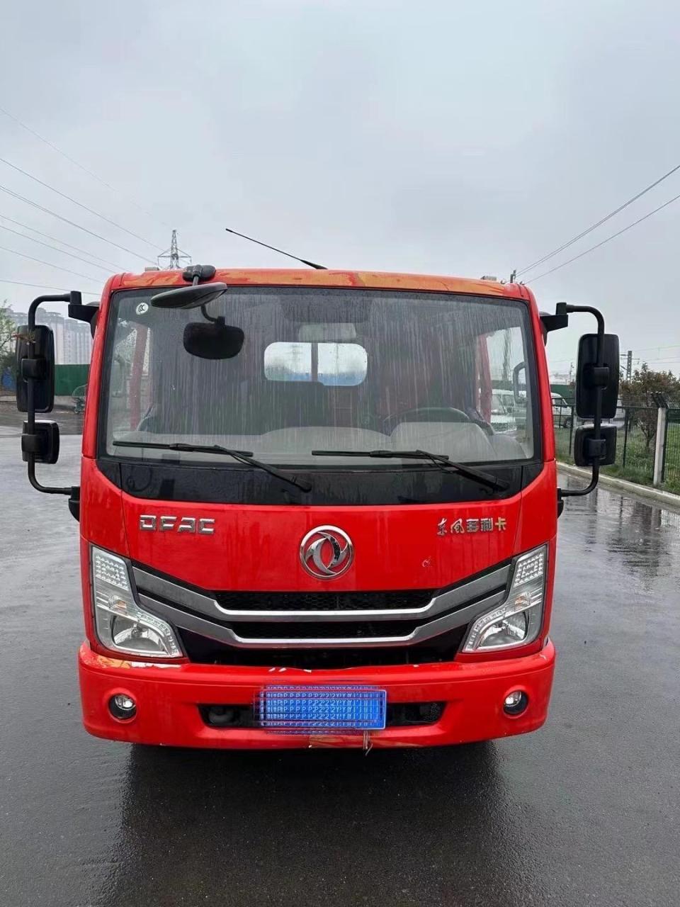 2米平板货车 带多功能方向盘定速巡航 断气刹 700轮胎 11马力全柴车况