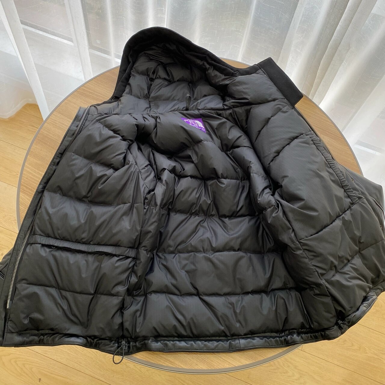 北面小羊皮羽绒服 北面小羊皮羽绒服,官网售价9000  柔软的小羊皮,加