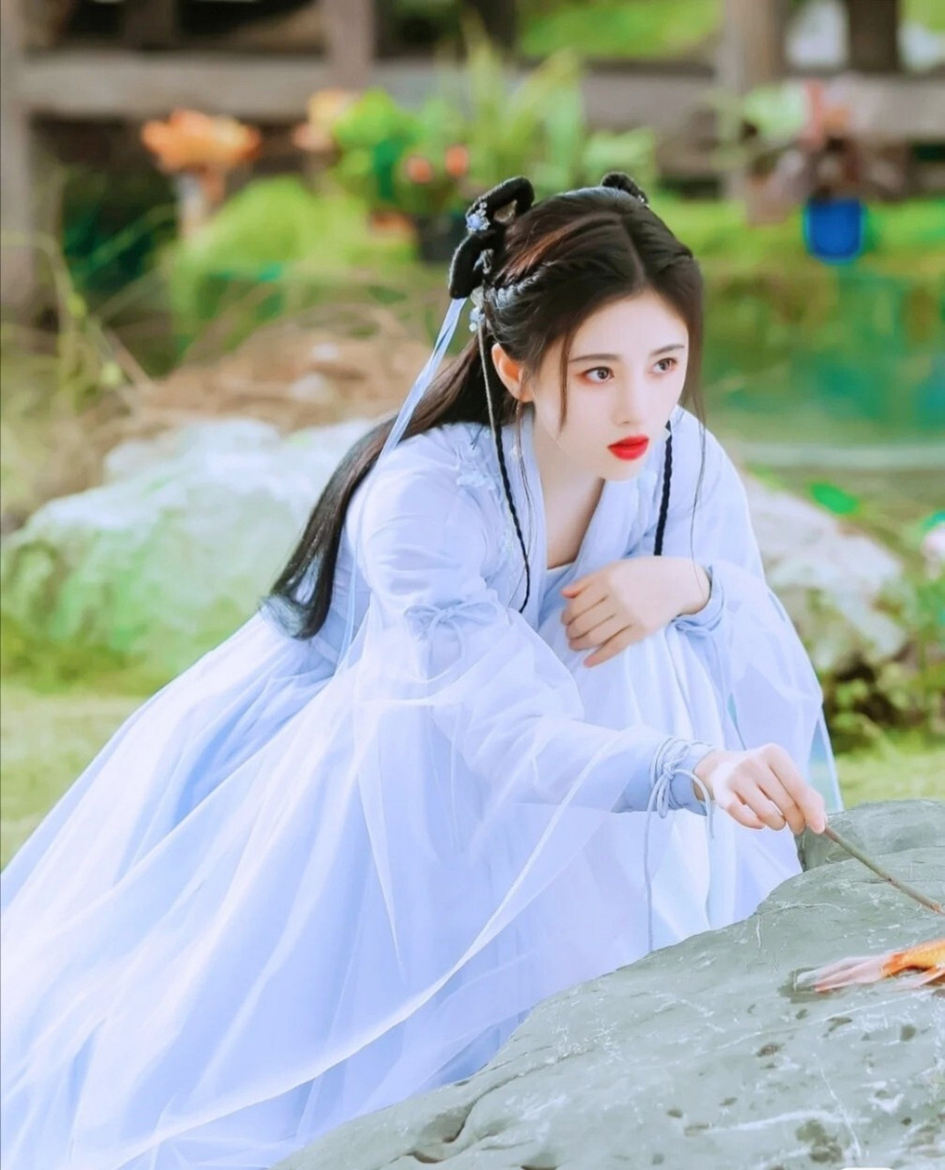 来看看鞠婧祎古装图片吧! 《如意芳霏》傅容(鞠婧祎)