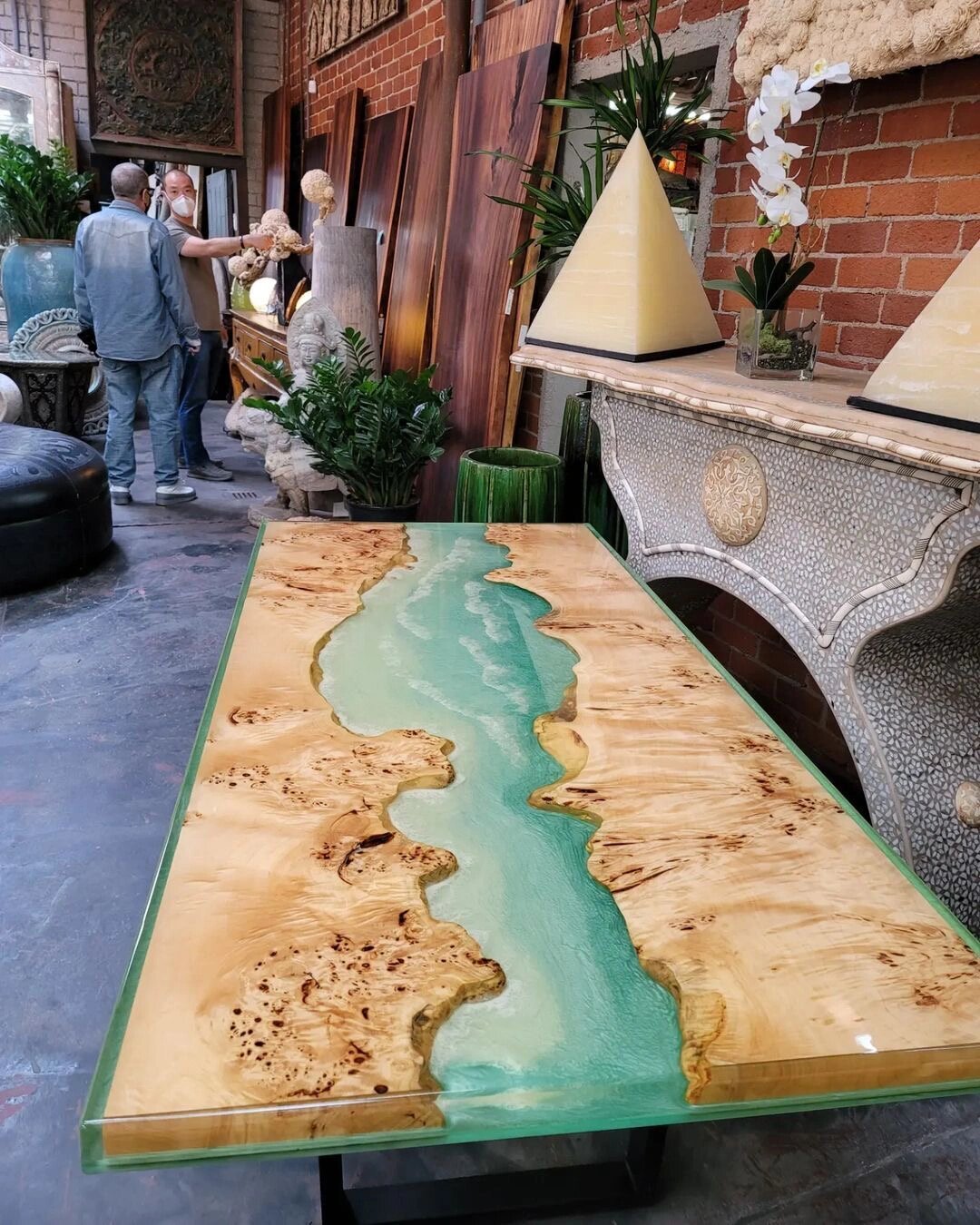 网红树脂河流桌 | 白杨木海浪桌