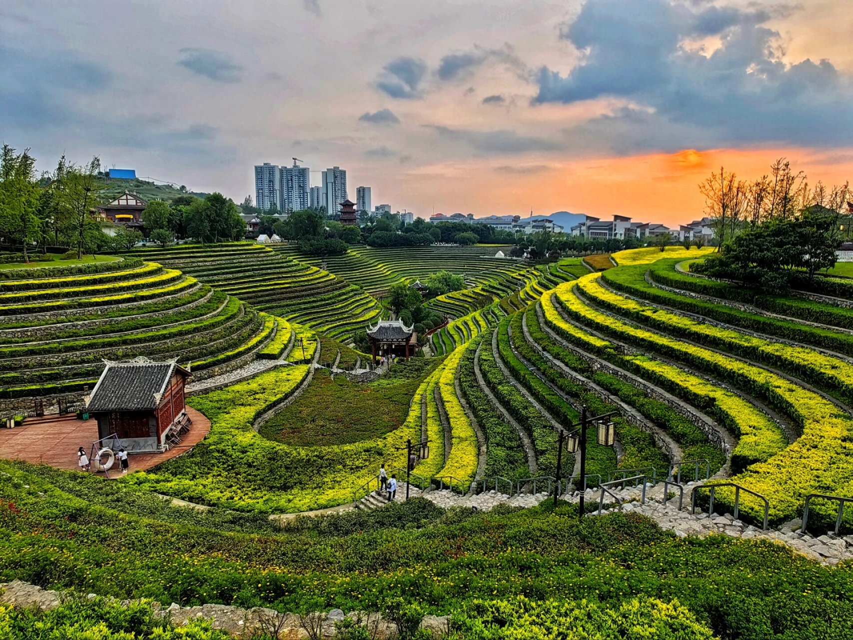 毕节奢香古镇～城中梯田 颜值超高 以奢香夫人名字命名的人造古镇,将