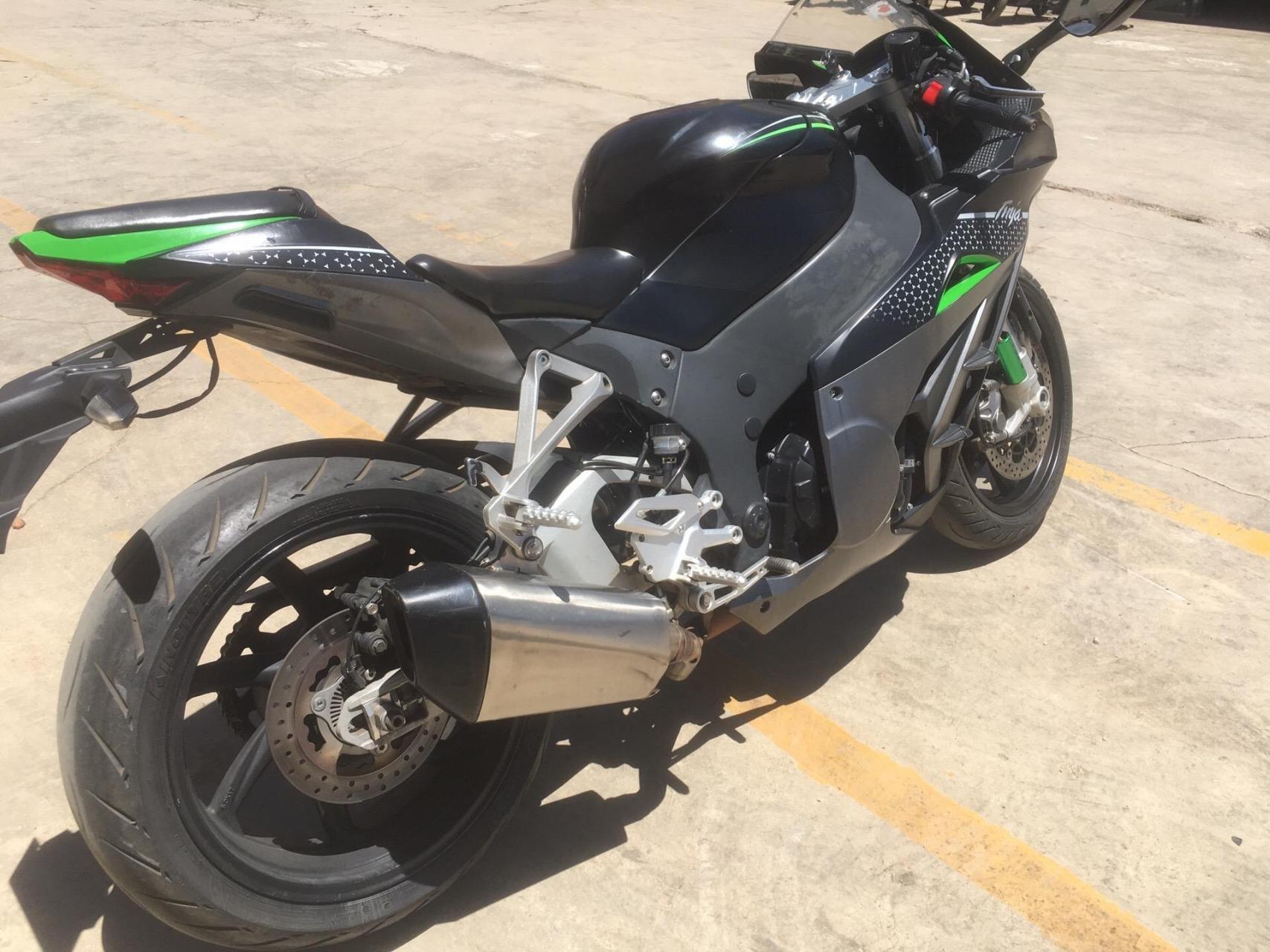 华鹰500,华鹰r6,国产大牛.20年一万5千公里,手续齐全.