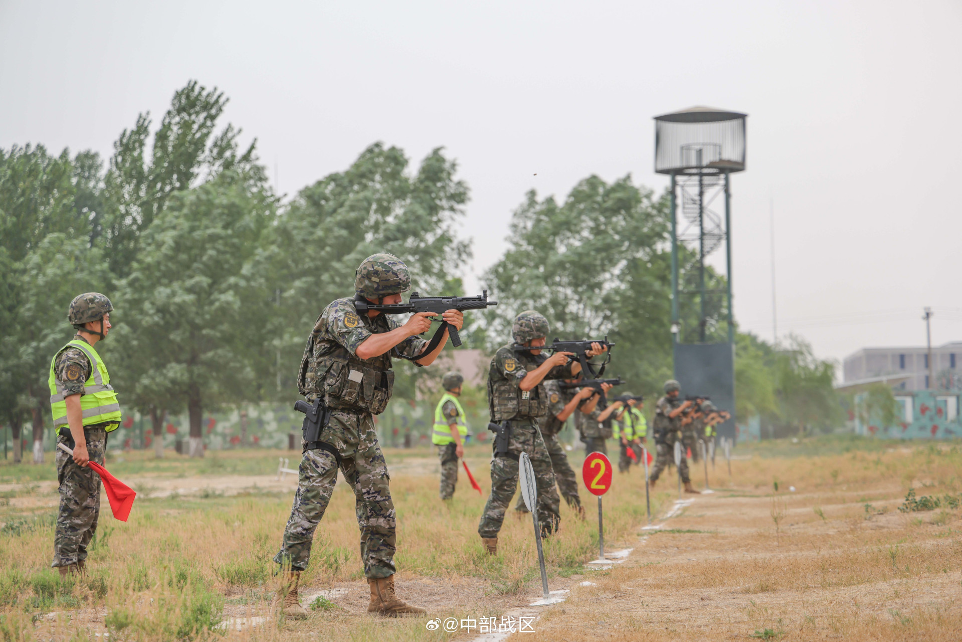 湖北武警部队机动支队图片