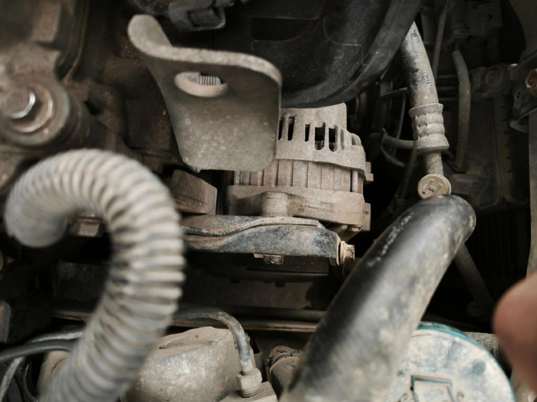 破飞度整备日记4?更换皮带和皮带导轮解决开空调皮带异响问题