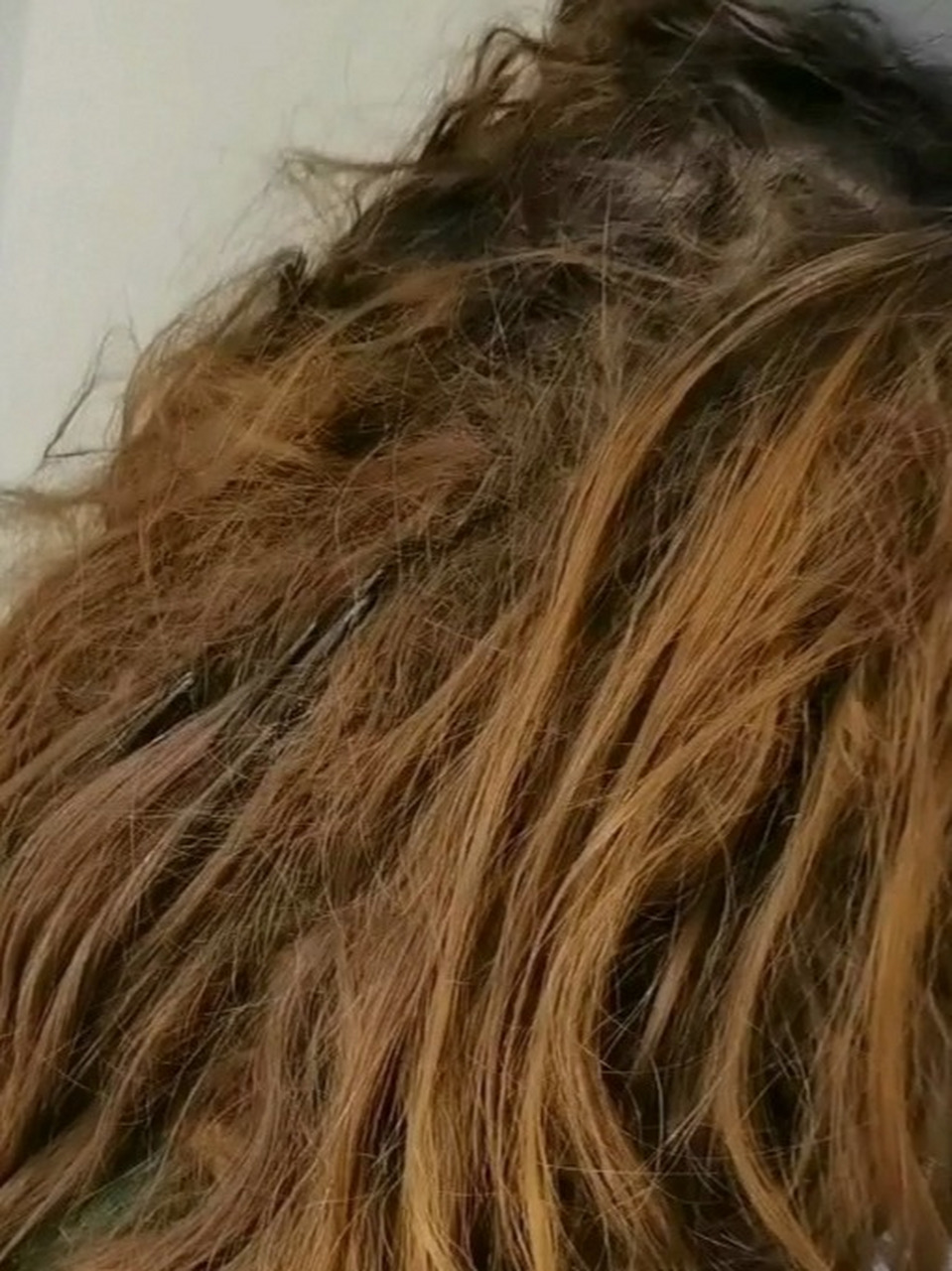 接发头发打结厉害怎么办 接发    接发时间长了很容易打结,有些打结