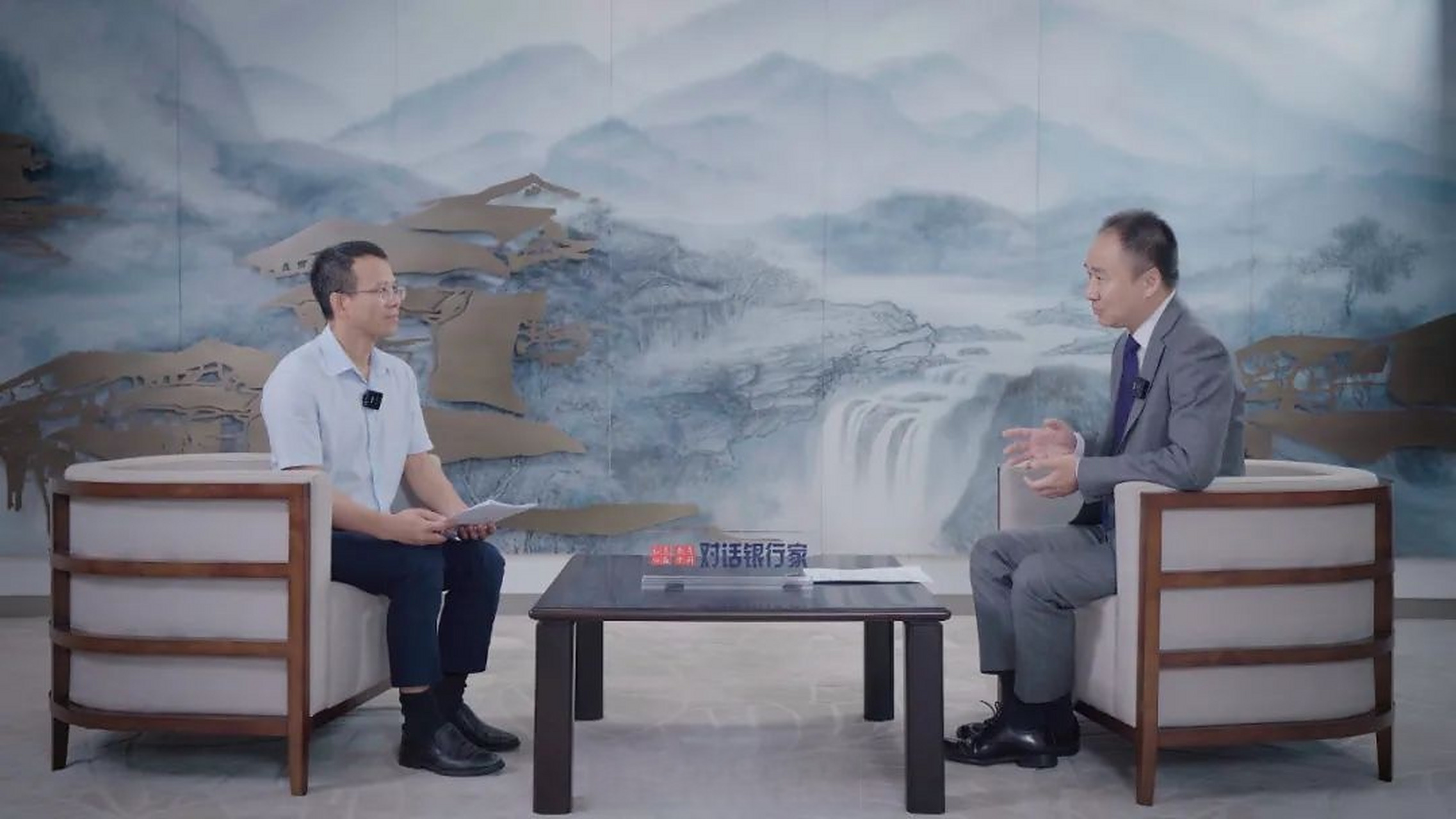 【对话银行家】重庆农商行董事长谢文辉:立足三农夯实龙头地位,走下去