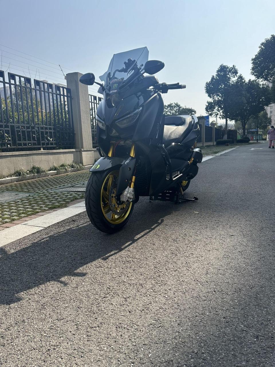 知道为什么路上本田佛沙350比雅马哈xmax300多吗?