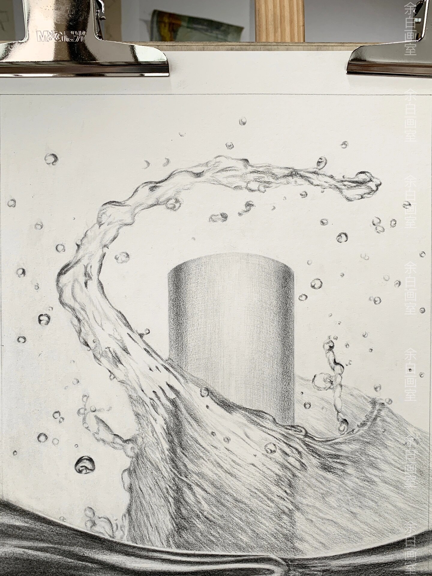 飞溅的水花素描水滴静物素描@北极甜虾爱游泳的动态