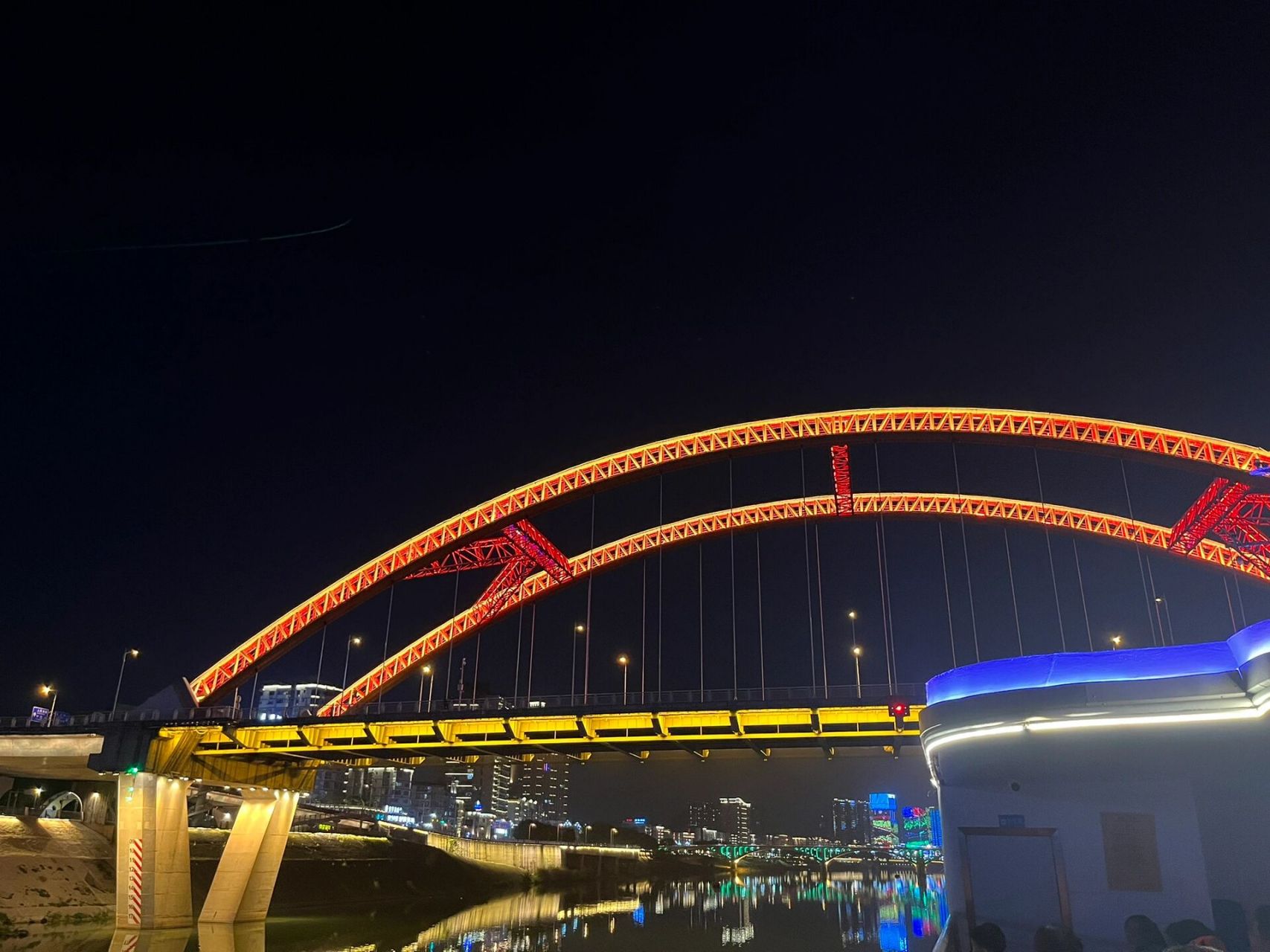 嘉陵江大桥夜景图片