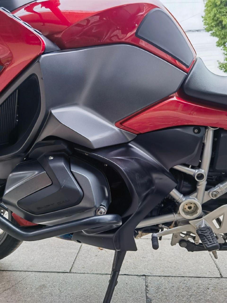 20年宝马r1250rt顶配,行驶1万3公里,无钥匙启动,led灯,电动风挡,手把