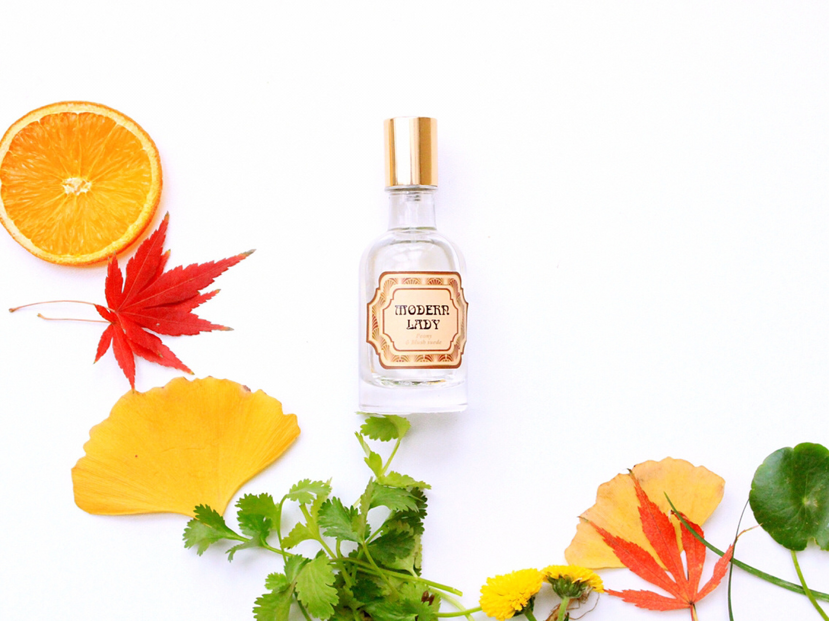 摩登红人,上海的牌子,实体店也有 外包装上都是30年代的上海挂历女郎