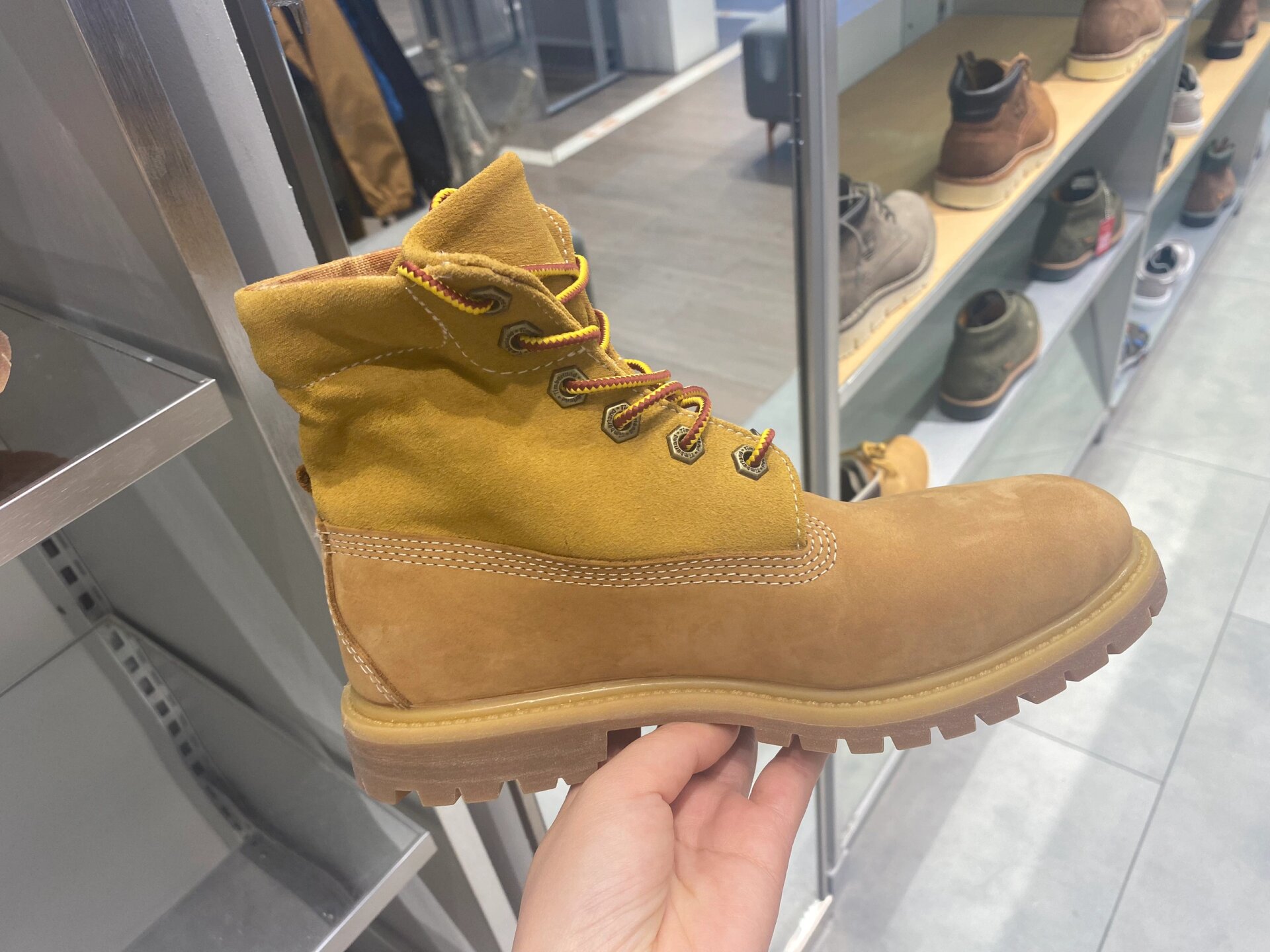 添柏岚 女款翻靴