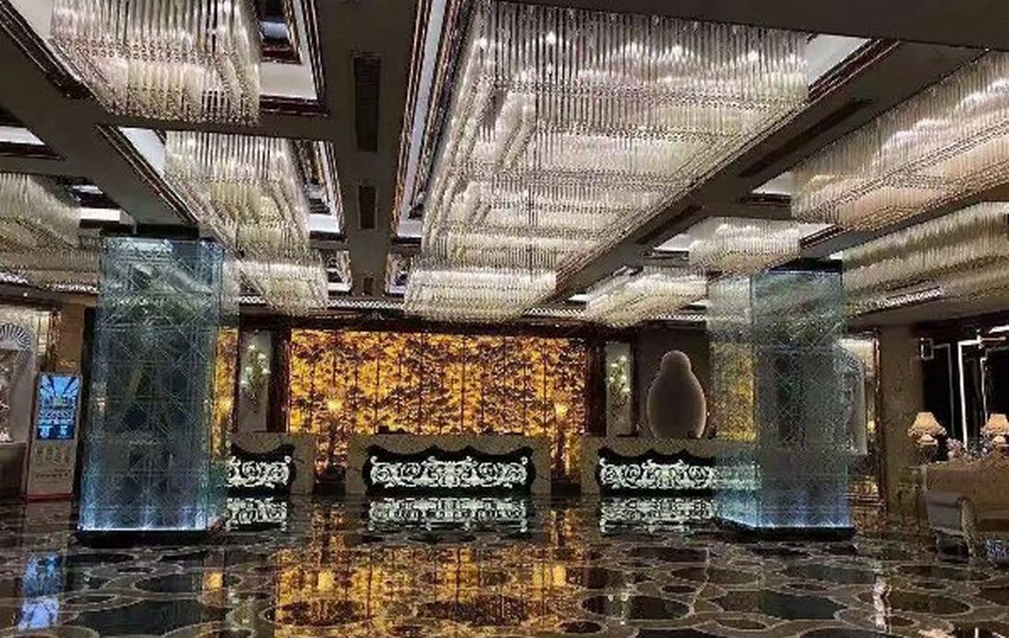 夜探西安碑林区叶问party ktv 叶问party k地址:西安市碑林区晨阳盛世