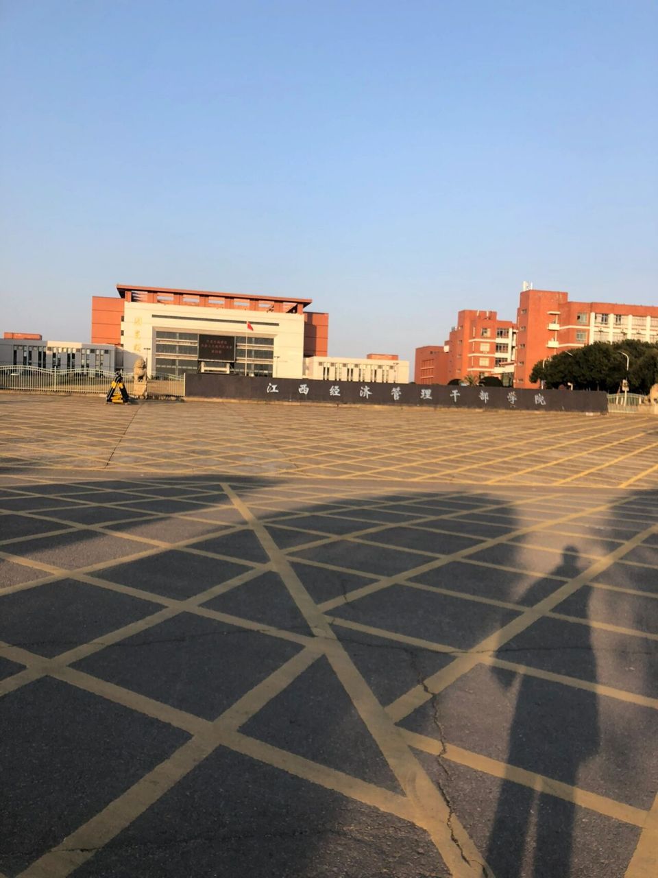 要来江西经济管理干部学院的学弟学妹提前看看喔,图一为最详细的逊蜒