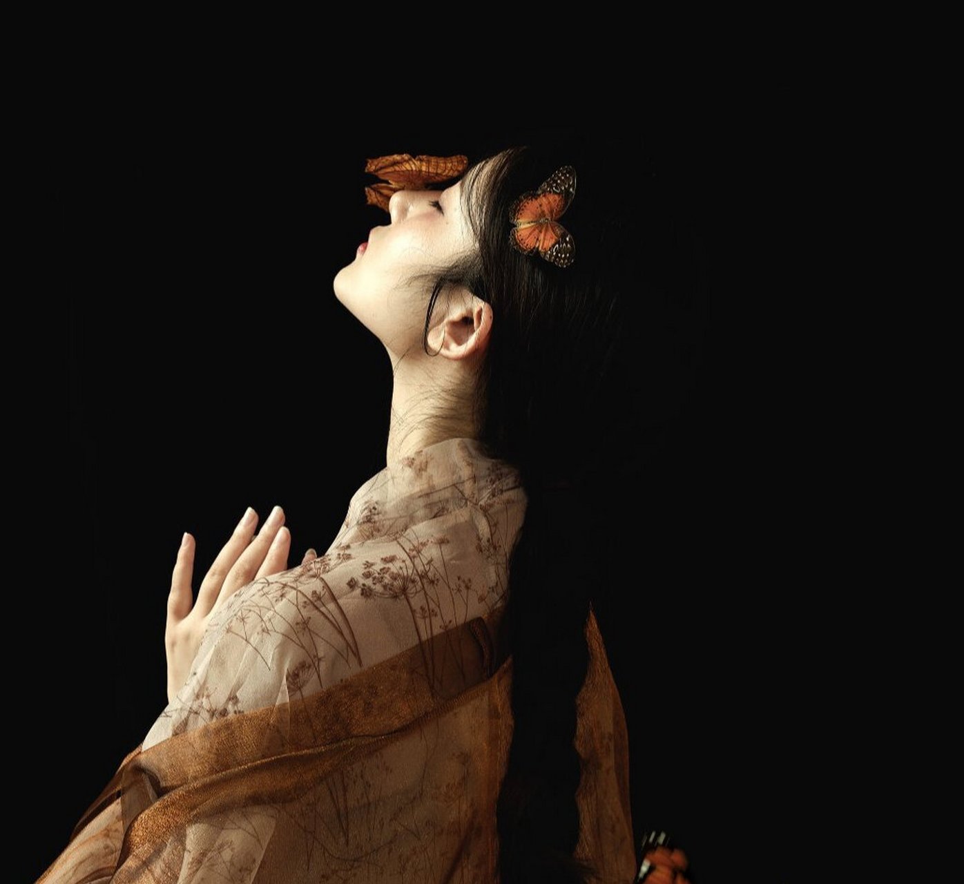 深色系古风真人女生头像图片分享91 来一组深色系列的头像图片