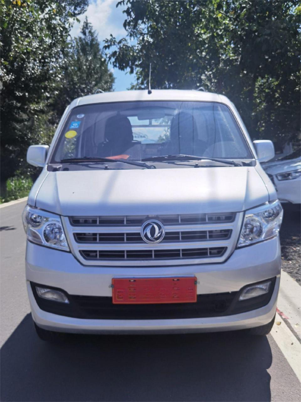 品牌:东风小康c31类型:单排座货车货箱3.