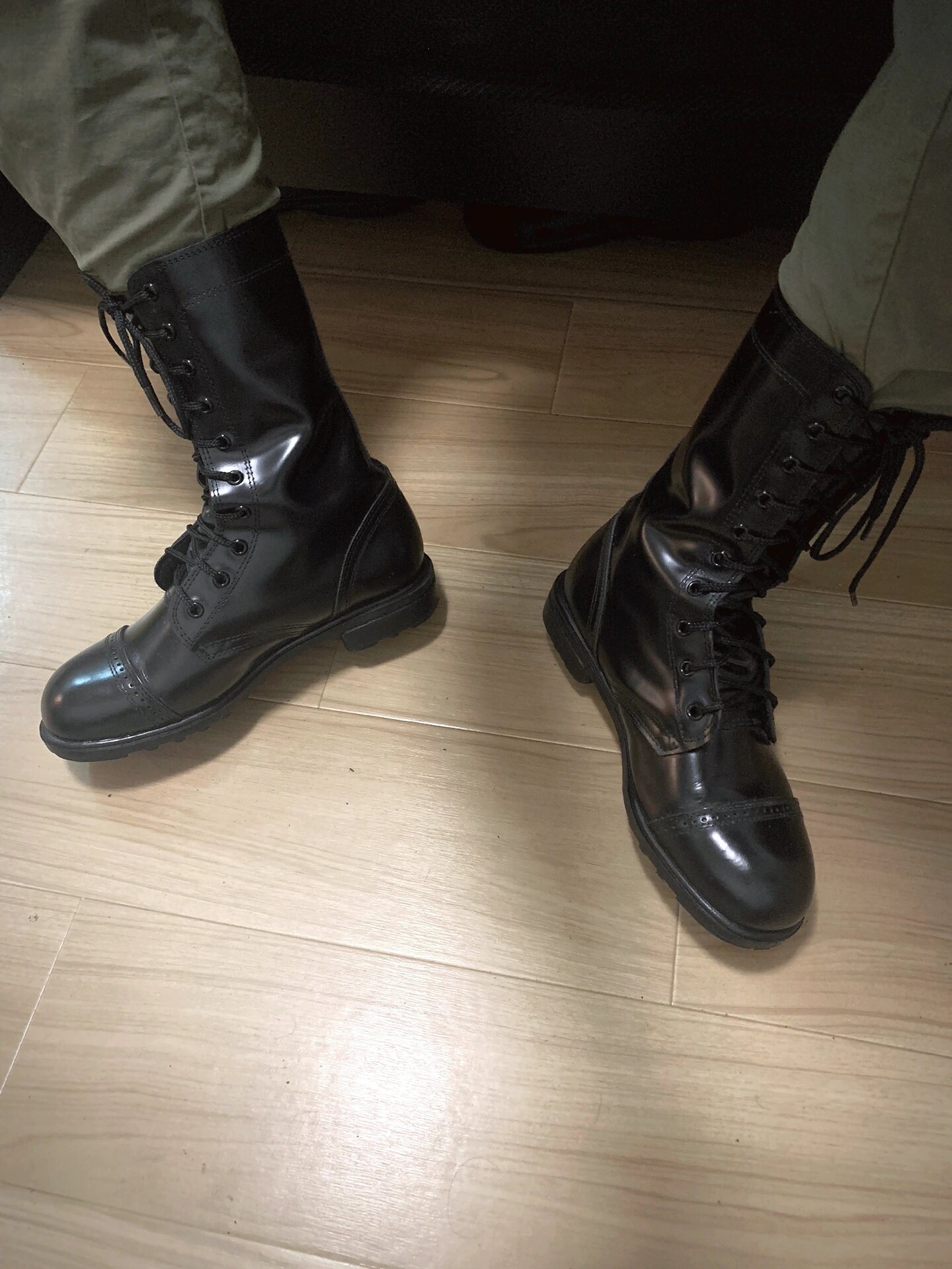 男孩子的军靴穿搭00