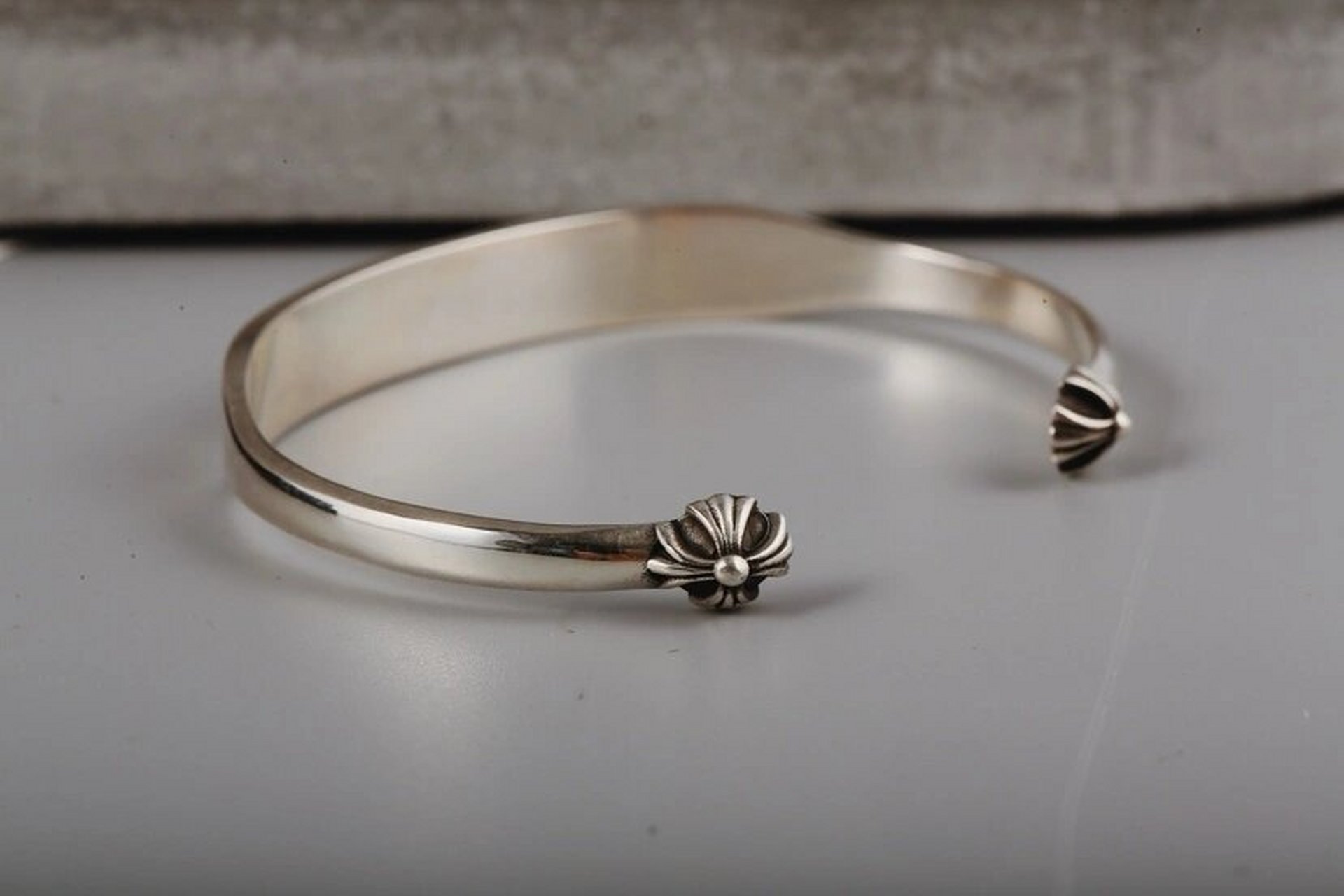 chrome hearts克罗心手镯 卷轴字母开口手镯 925纯银手工制作 非普通