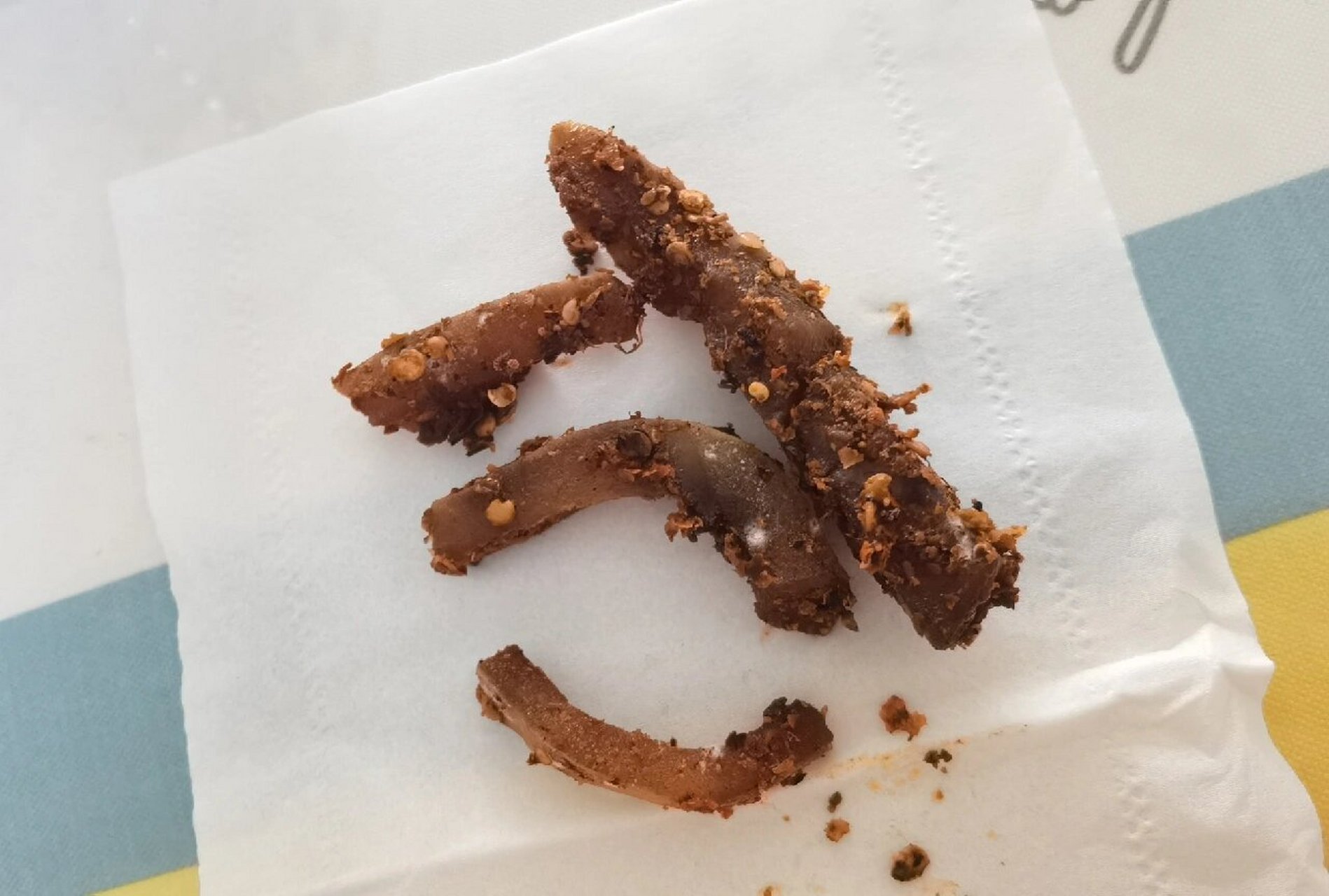 佤味牛皮菜根发霉 我在pdd买的牛皮菜根,才第5天就发霉了,一直是冰箱