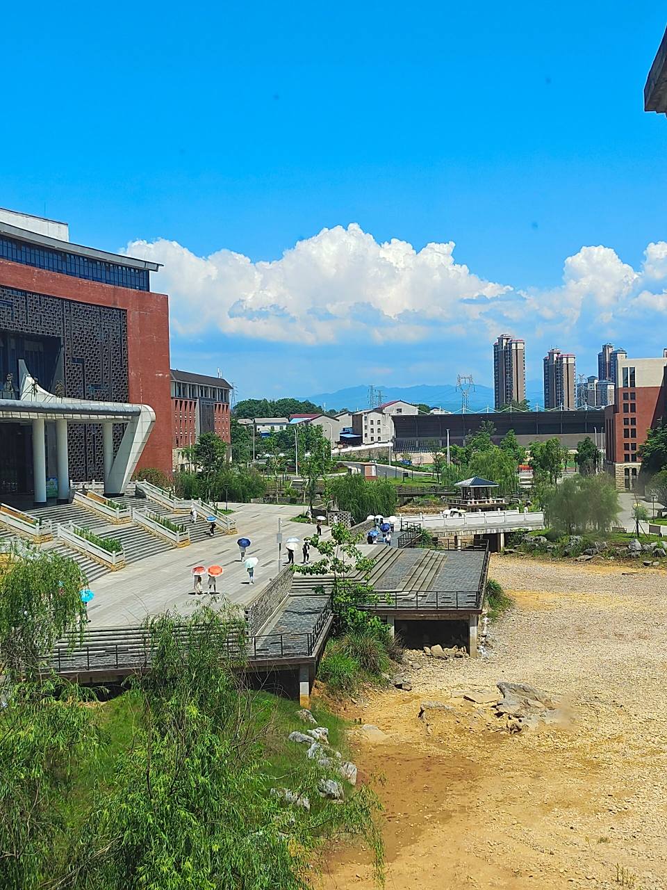 永州师范高等专科学校 有问必答 永州师范高等专科学校小教大二学生