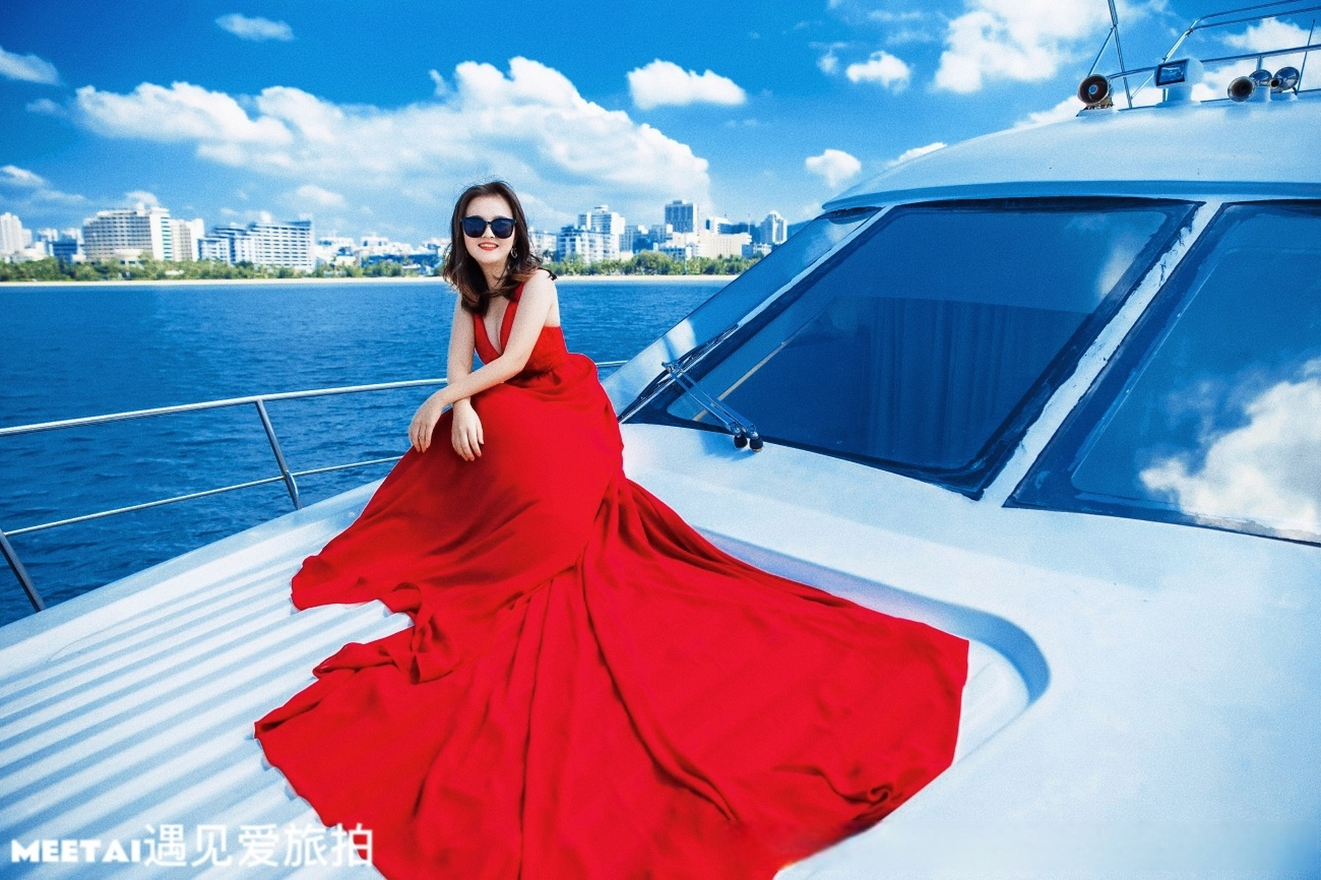 婚纱照# 四月,去三亚拍了套游艇婚纱照 爱情 总会在不经意间悄悄搅儋