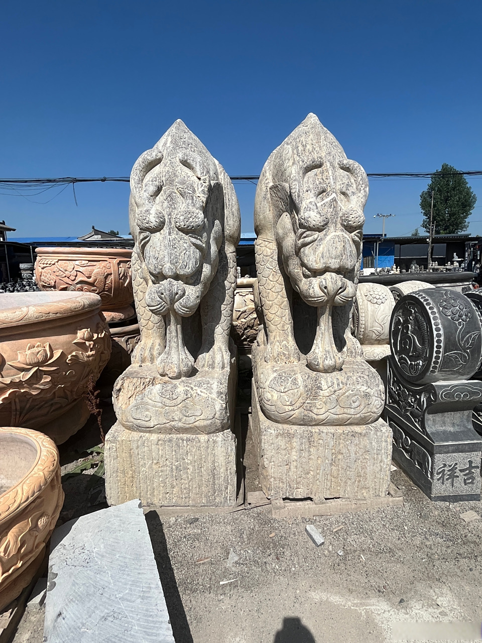 石雕吸水兽家用看门天然青石雕刻庭院别墅吸金兽石墩门口仿古做旧