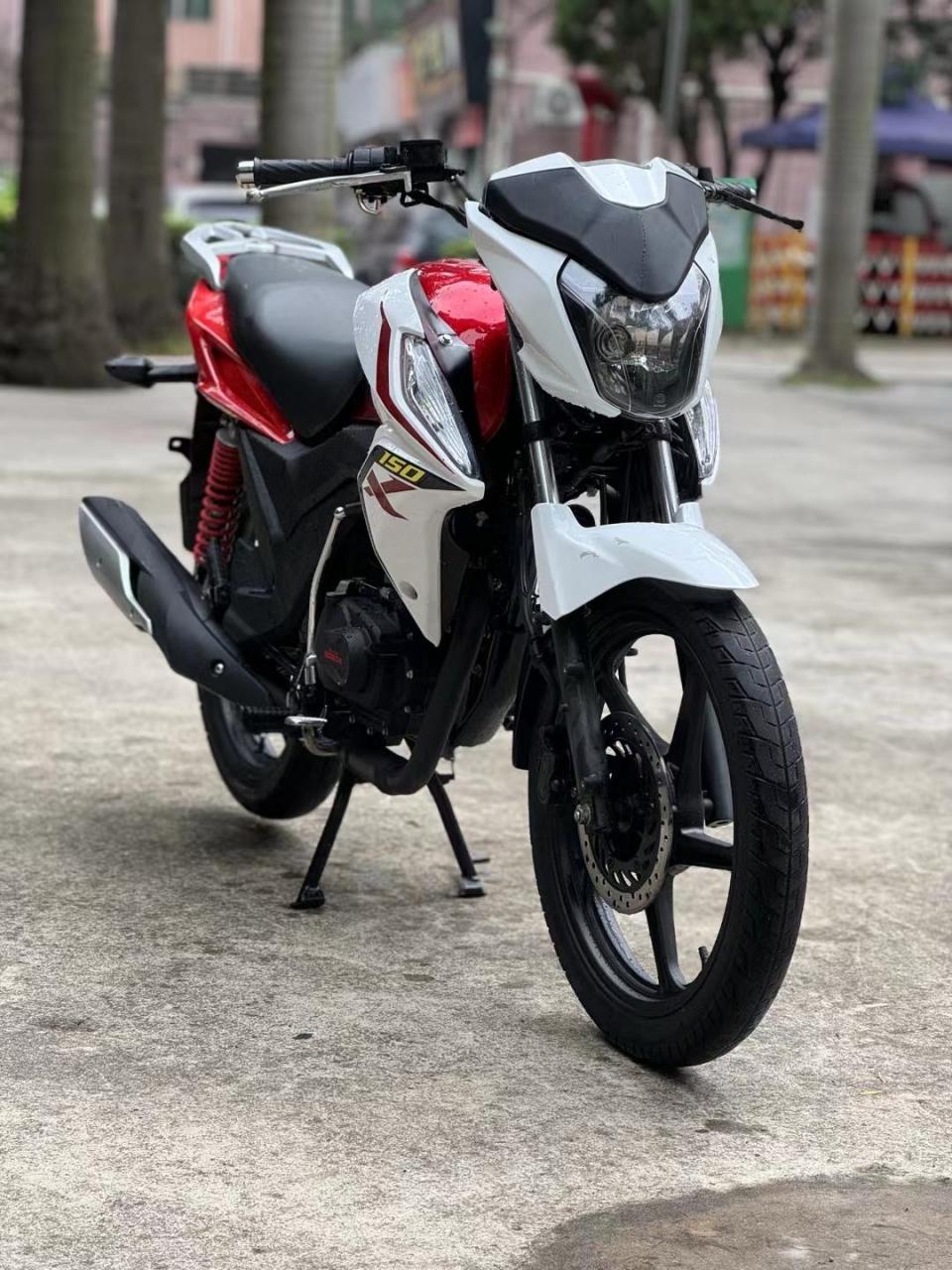 正品五羊本田彪影150cc 超足动力 机器无拆修 造型新颖 骑行舒适 铝圈
