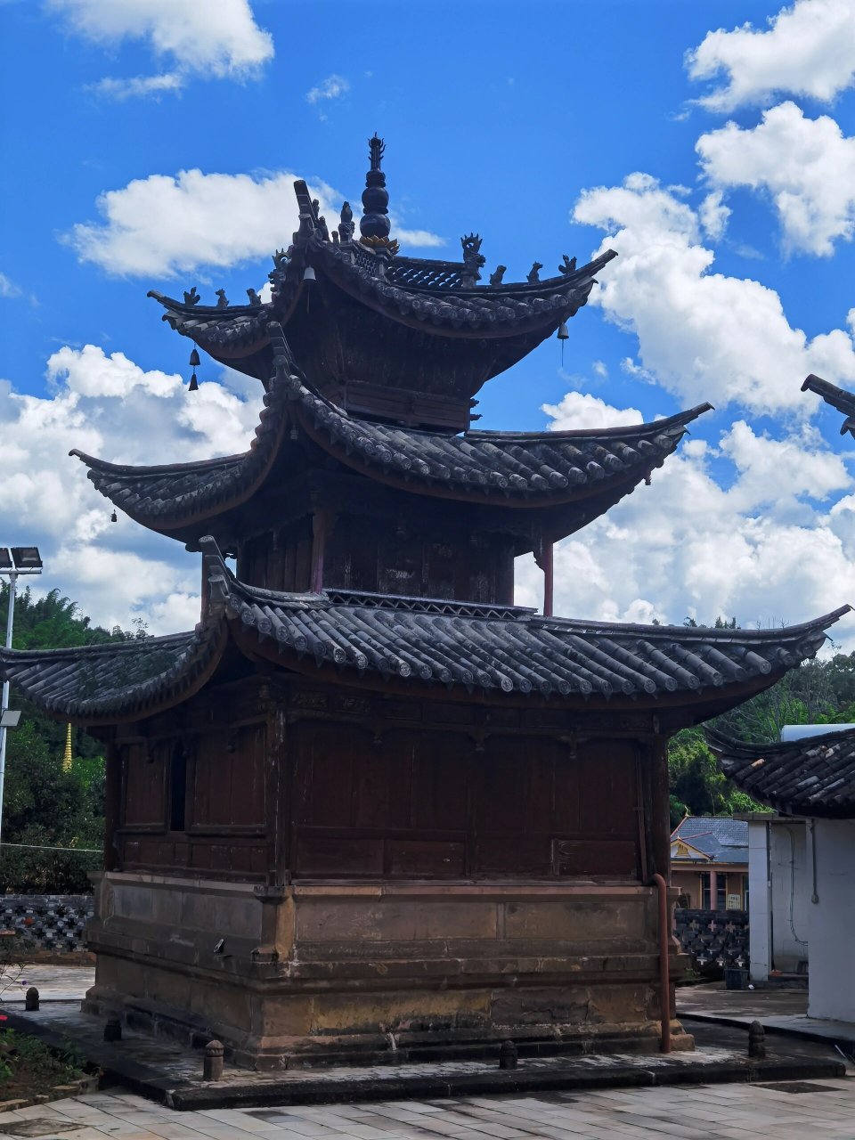 景谷国保之二:迁糯佛寺 迁糯佛寺:重点文物国保单位,位于景谷县永平镇