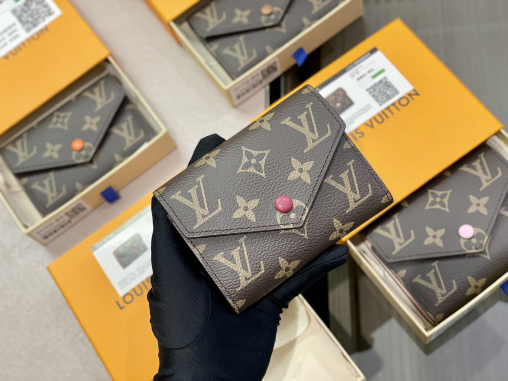 lv小豆豆钱包 零钱包 卡包 size:12*9cm lv小豆豆钱包 钱包界的网红