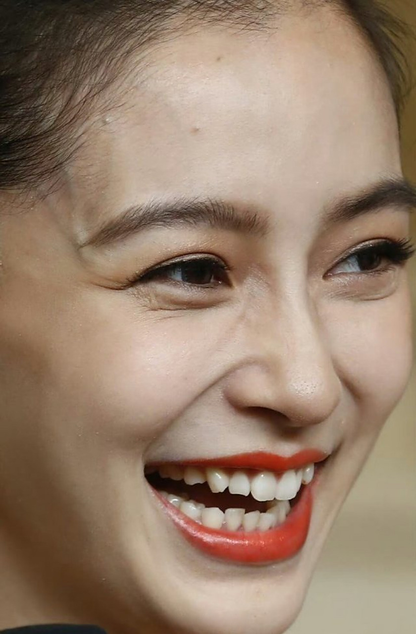 baby的眼下纹好明显,仔细看好显老