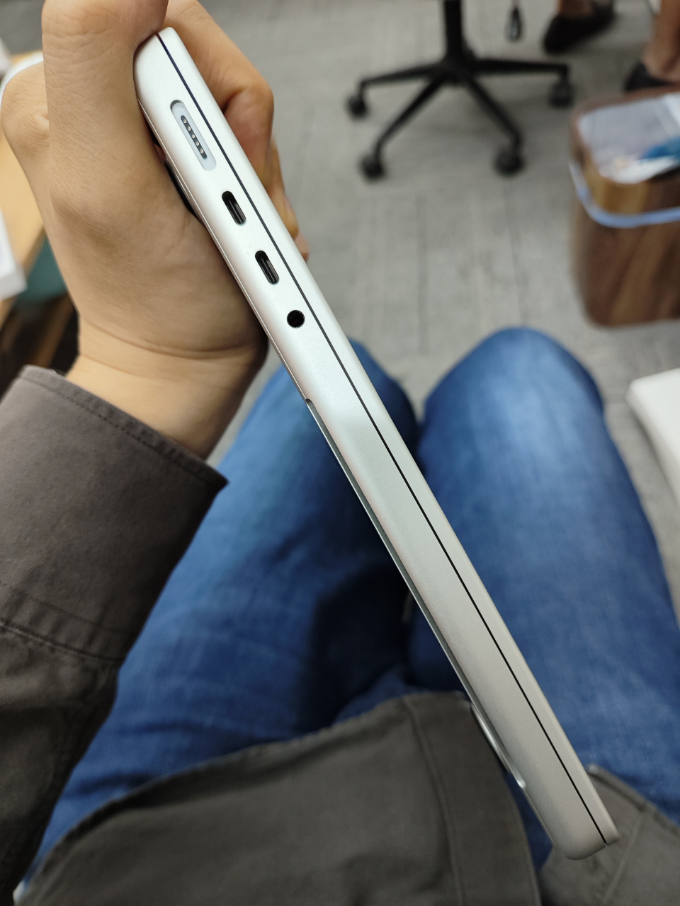 到了台14寸macbook pro m2 max 12cpu 30gpu,32g 1t 成色好,电池循环