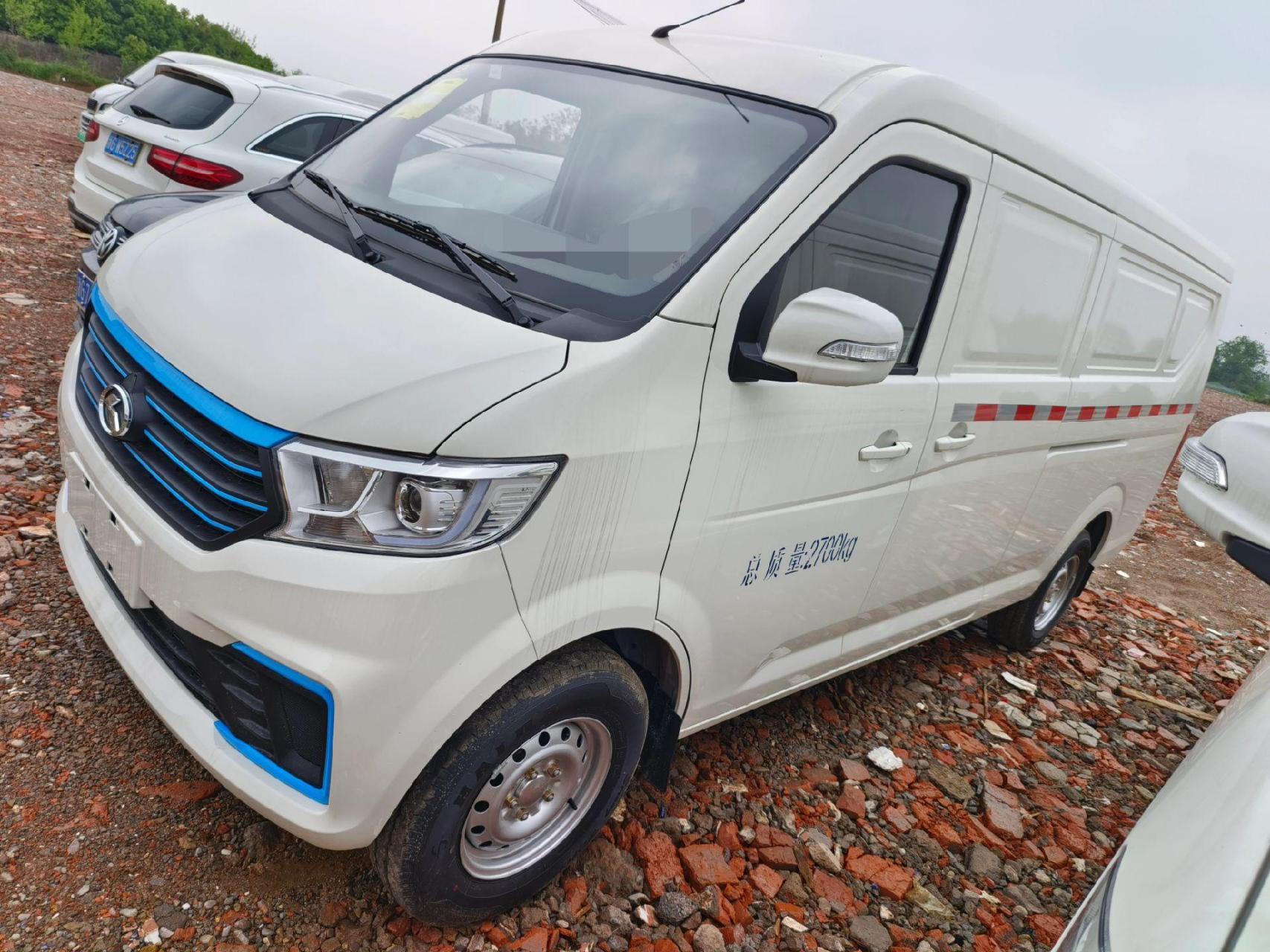 全新车没上牌 金龙龙耀6s新能源面包车 五菱新能源面包车 宁德时代