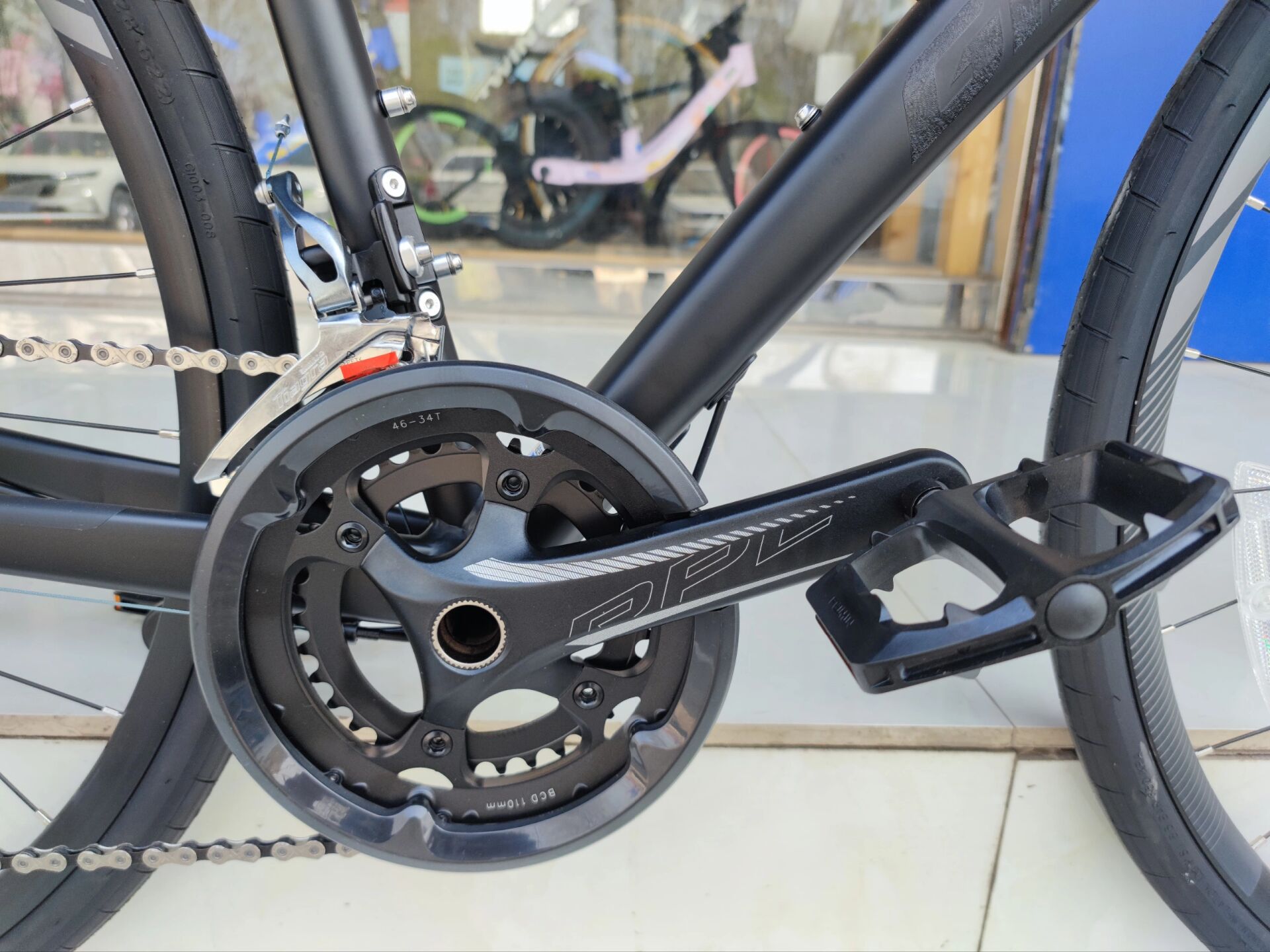 捷安特fastroad sl1直把公路  捷安特fastroad sl1酷炫的消光黑