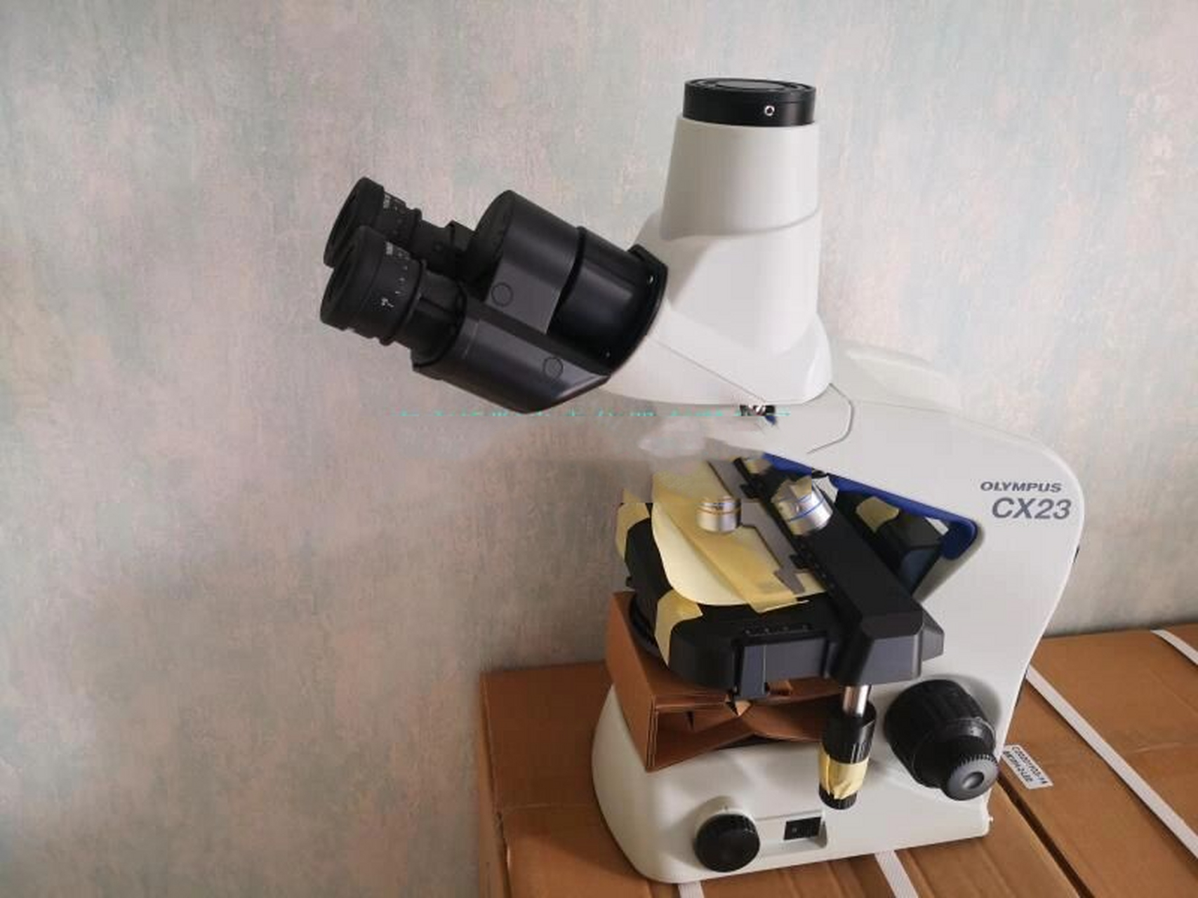 奥林巴斯cx23生物显微镜  奥林巴斯cx23生物显微镜,采用无限远光学