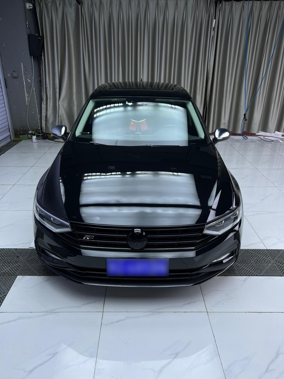 大众迈腾改黑武士