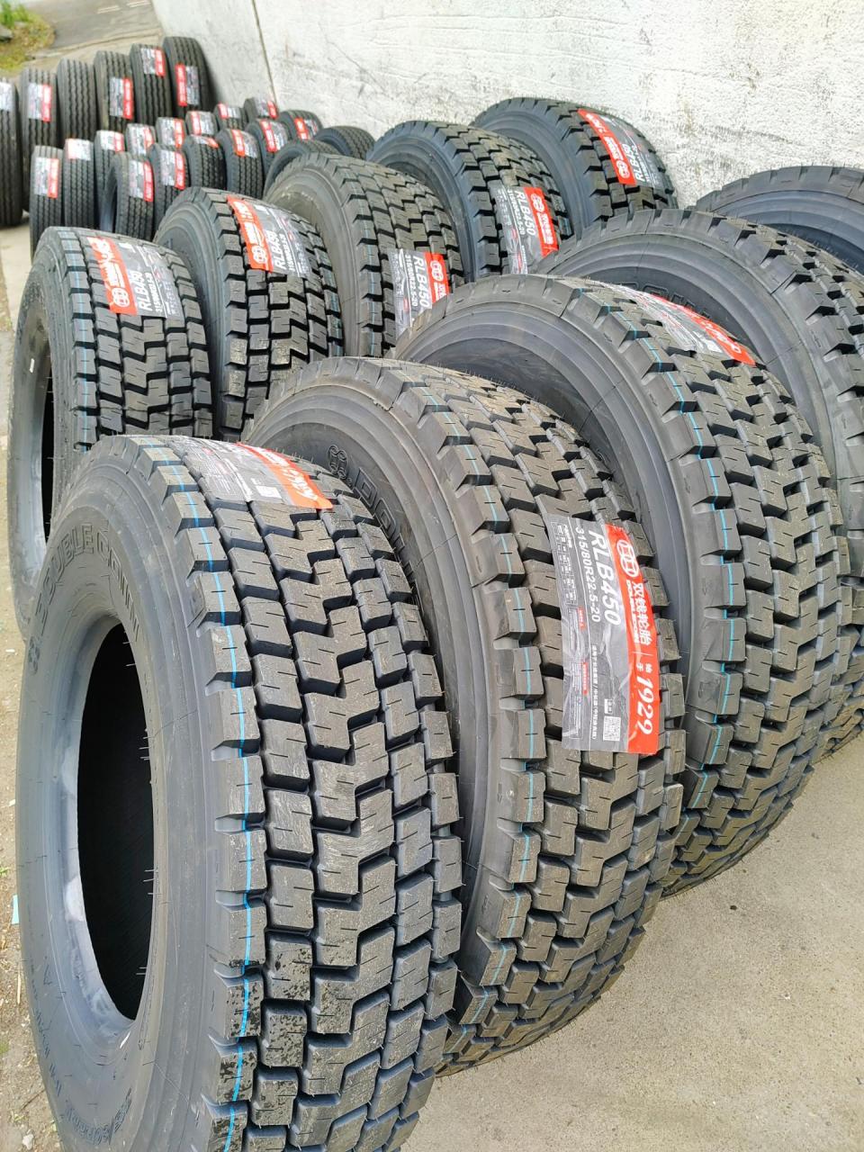 双钱轮胎 315/80r22.