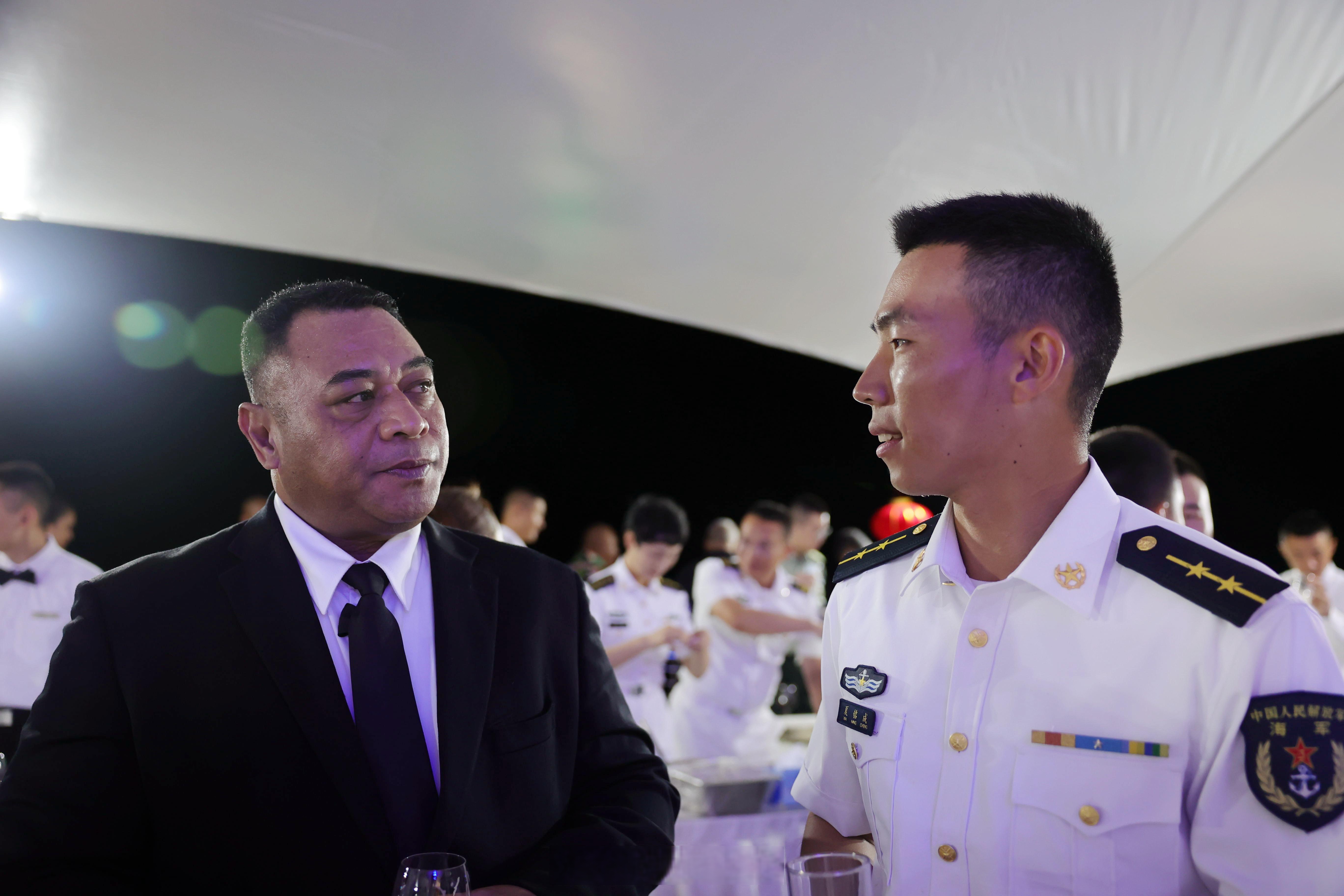 【中国海军淄博舰参加汤加海军成立50周年庆祝活动】7月4日,汤加海军