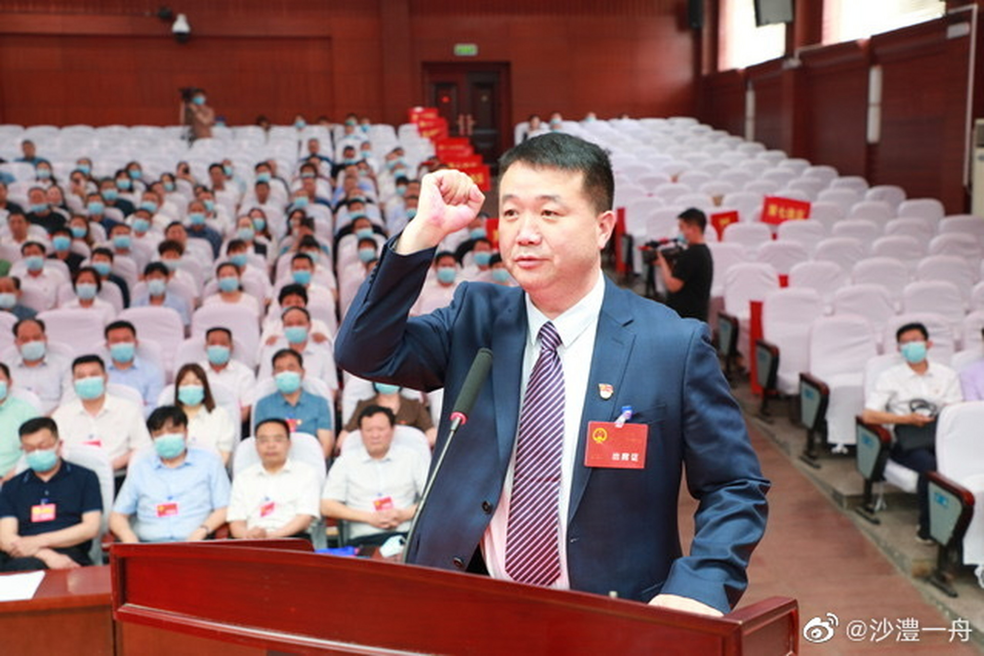 【漯河:于怀洋当选舞阳县人大常委会主任 朱暑光当选