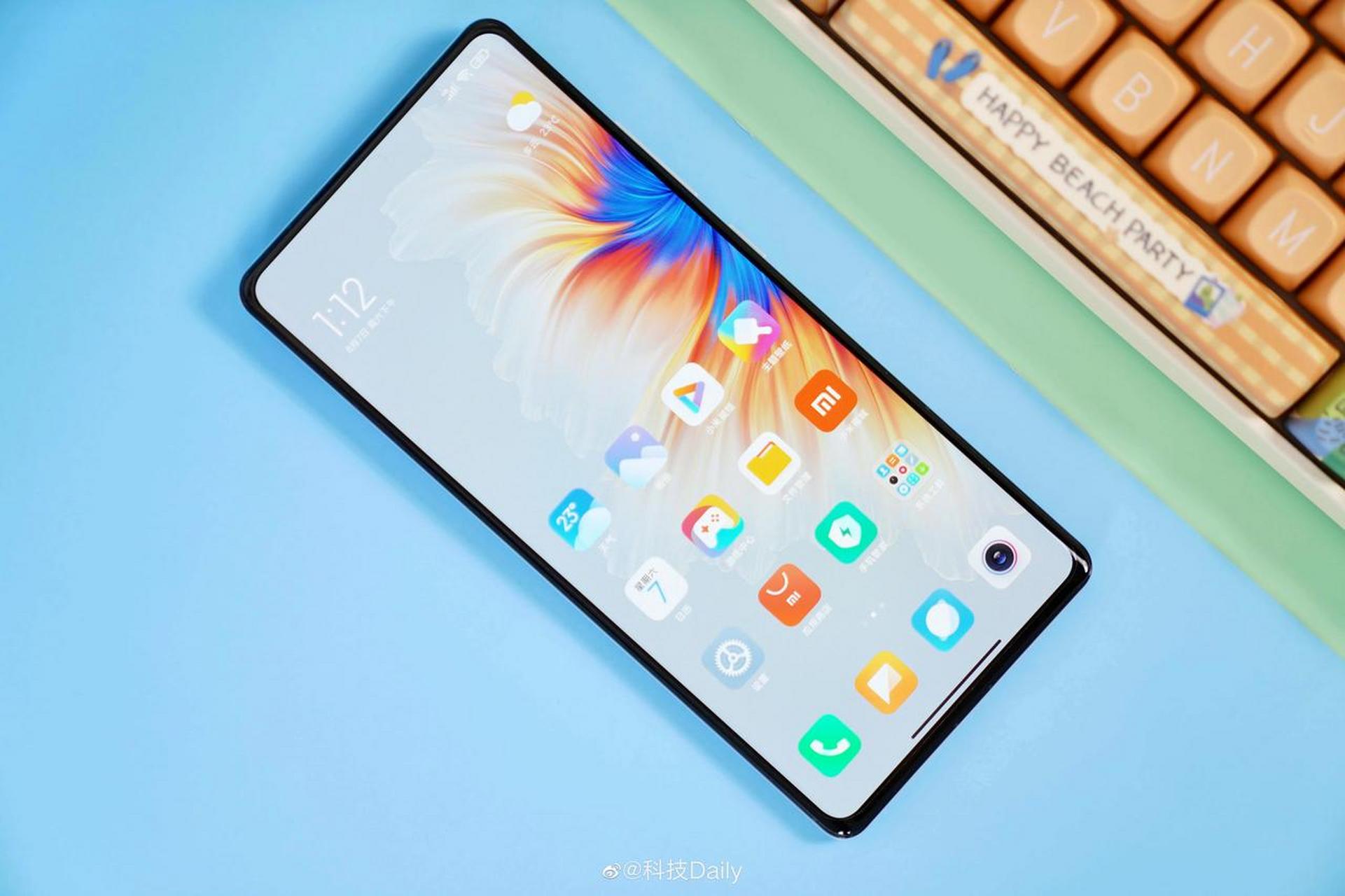 首发骁龙888 ,小米mix4跑分82.3万,这成绩如何.