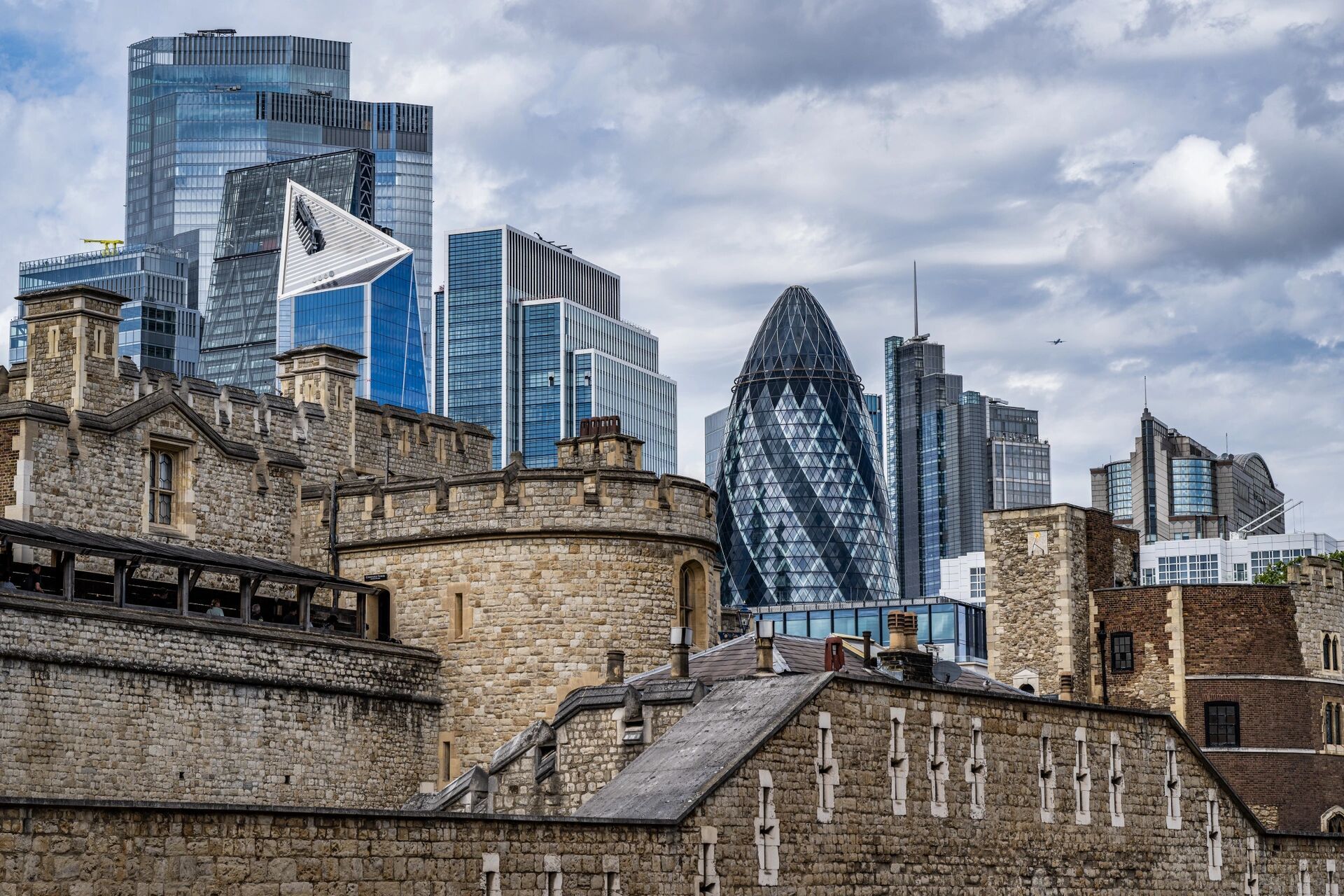 伦敦塔tower of london 这是到英国去的第一个景点,下飞机到酒店休息