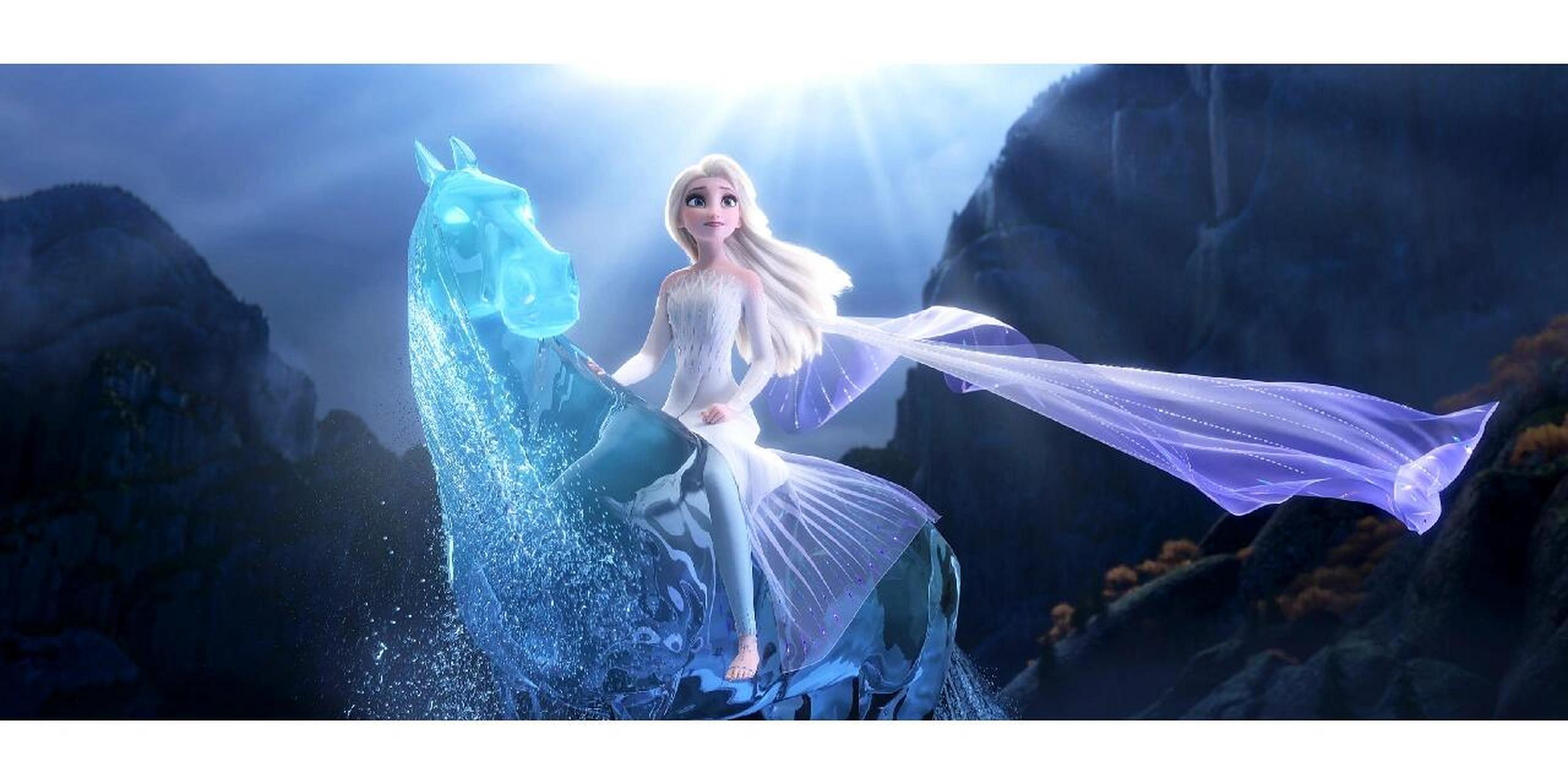 冰雪奇缘2 艾莎一袭白裙,哪个瞬间美到你?