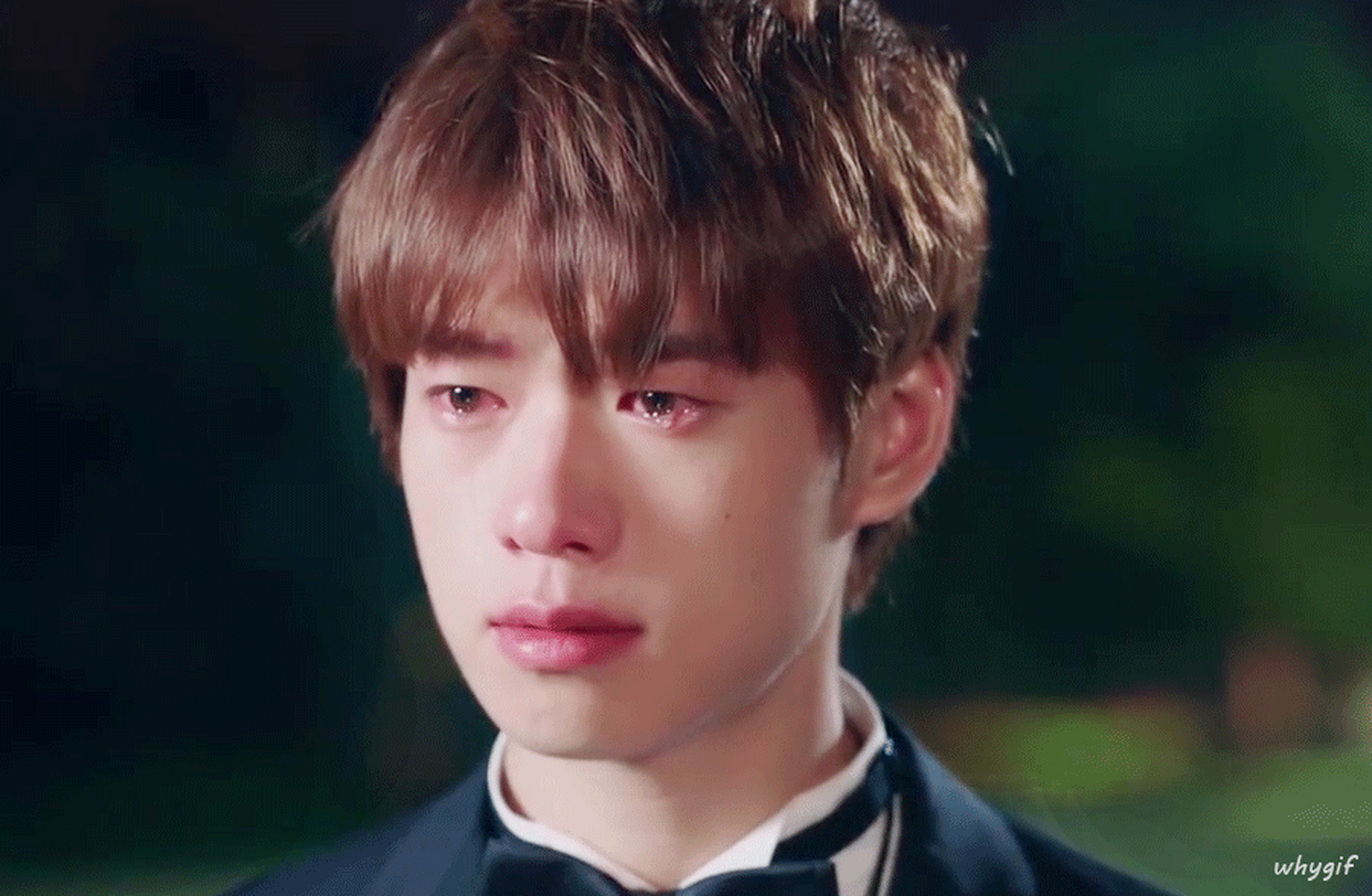 秦岚哭vs魏大勋哭# 其实看到这个样子的演技还是非常的有感触的,代入