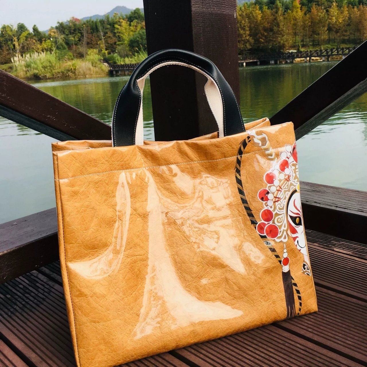 《杜邦纸 - 印刷传统中国风》 杜邦纸,一种结合传统中国风与现代科技