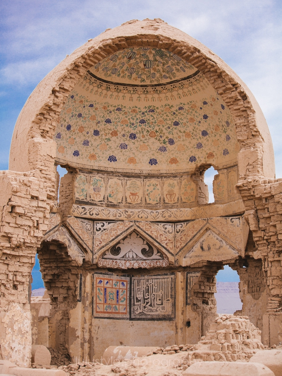 新疆︱惊鸿一瞥,再也难以忘怀的郡王墓穹顶 这是吐鲁番郡王额敏和卓的