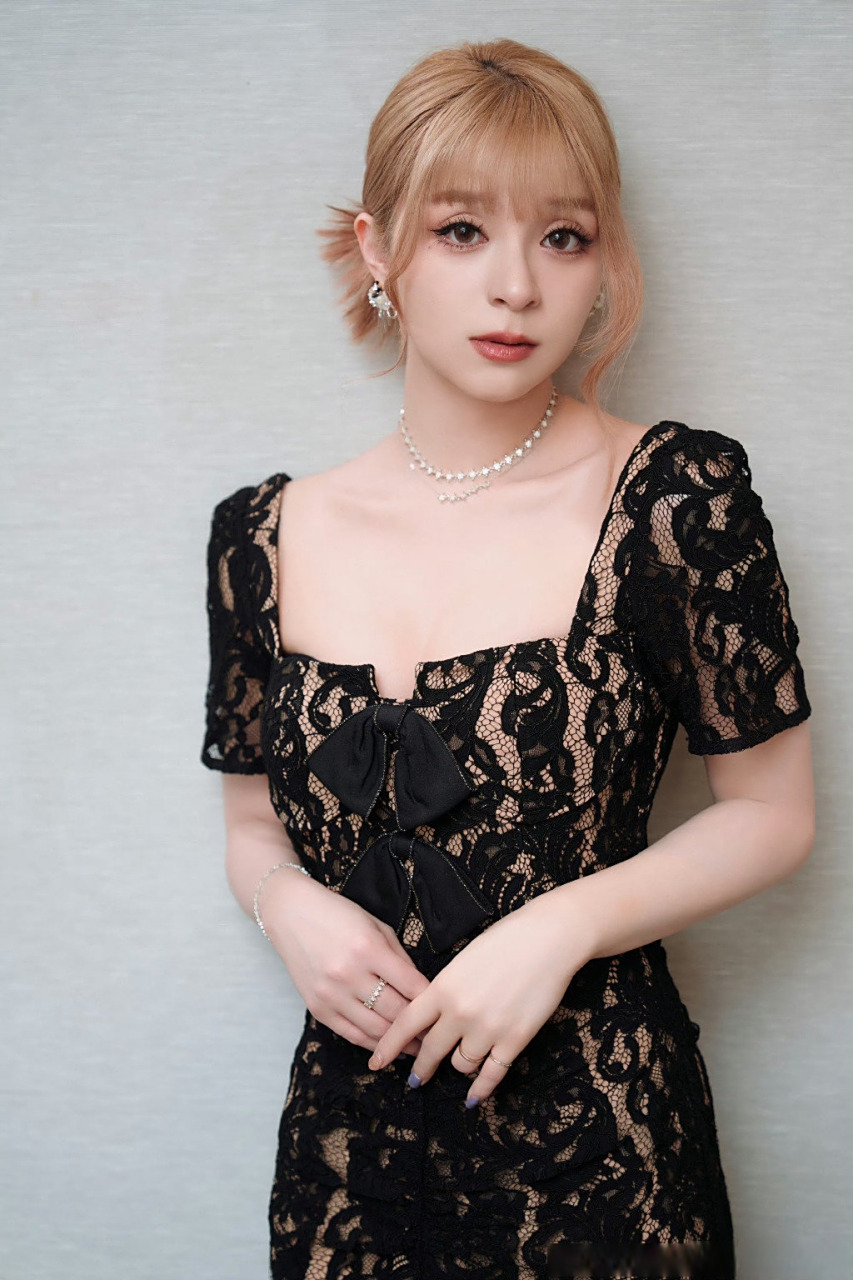 美依礼芽素颜美依礼芽清唱 小美真的很元气,很可爱!