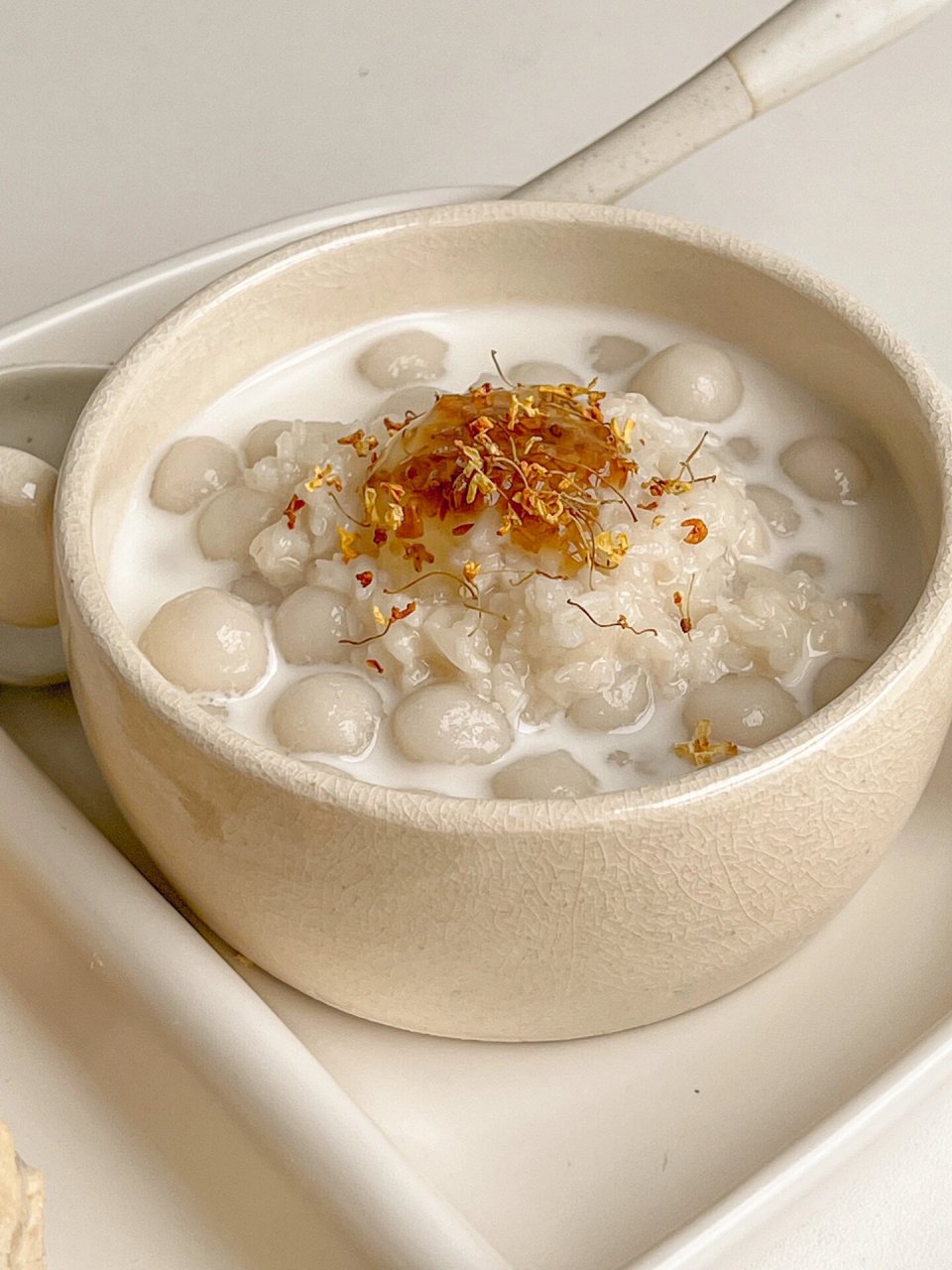 年糕和小圆子咬一口糯叽叽,桂花98奶香浓郁.