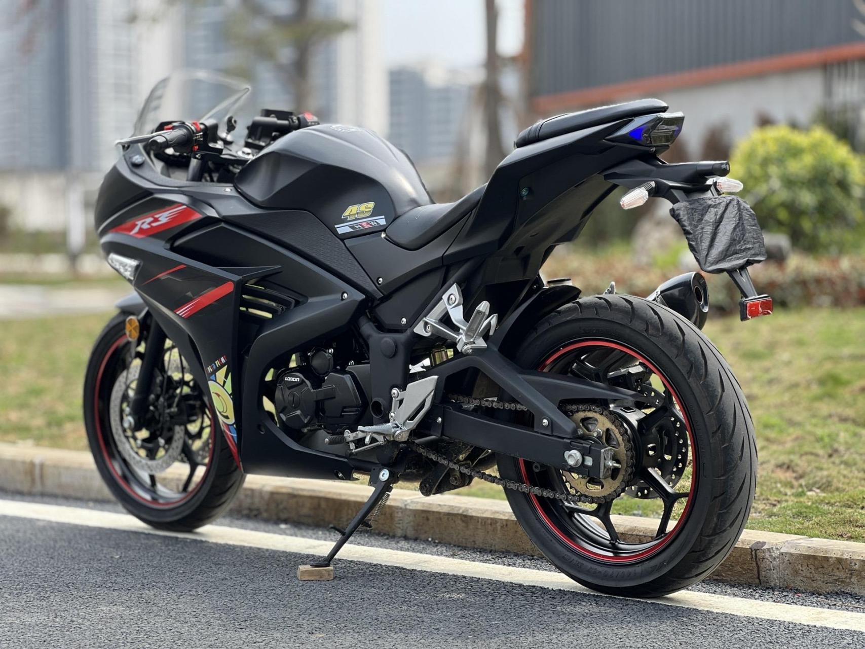 车型:大力神200c 年份:2023年 里程:1000公里 手续:牌证齐全,粤d协议